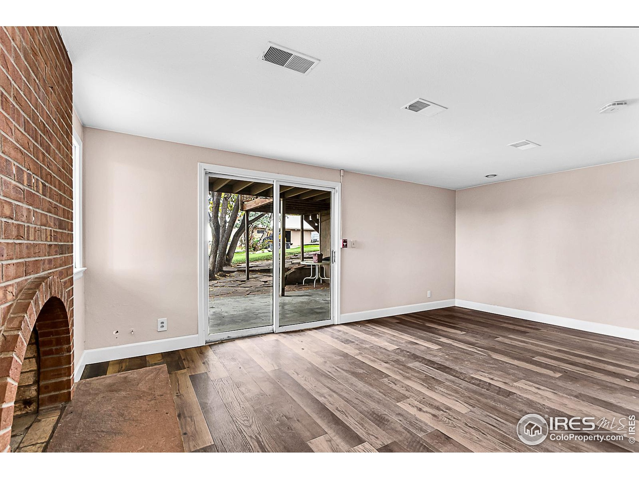 Greeley, Colorado, 80634, United States, 6 Bedrooms Bedrooms, ,3 BathroomsBathrooms,Residential,Active,1889341