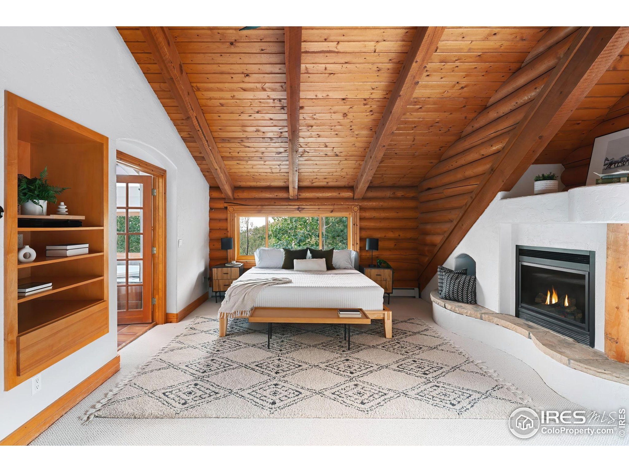 Boulder, Colorado, 80302, United States, 4 Bedrooms Bedrooms, ,4 BathroomsBathrooms,Residential,Active,1997631