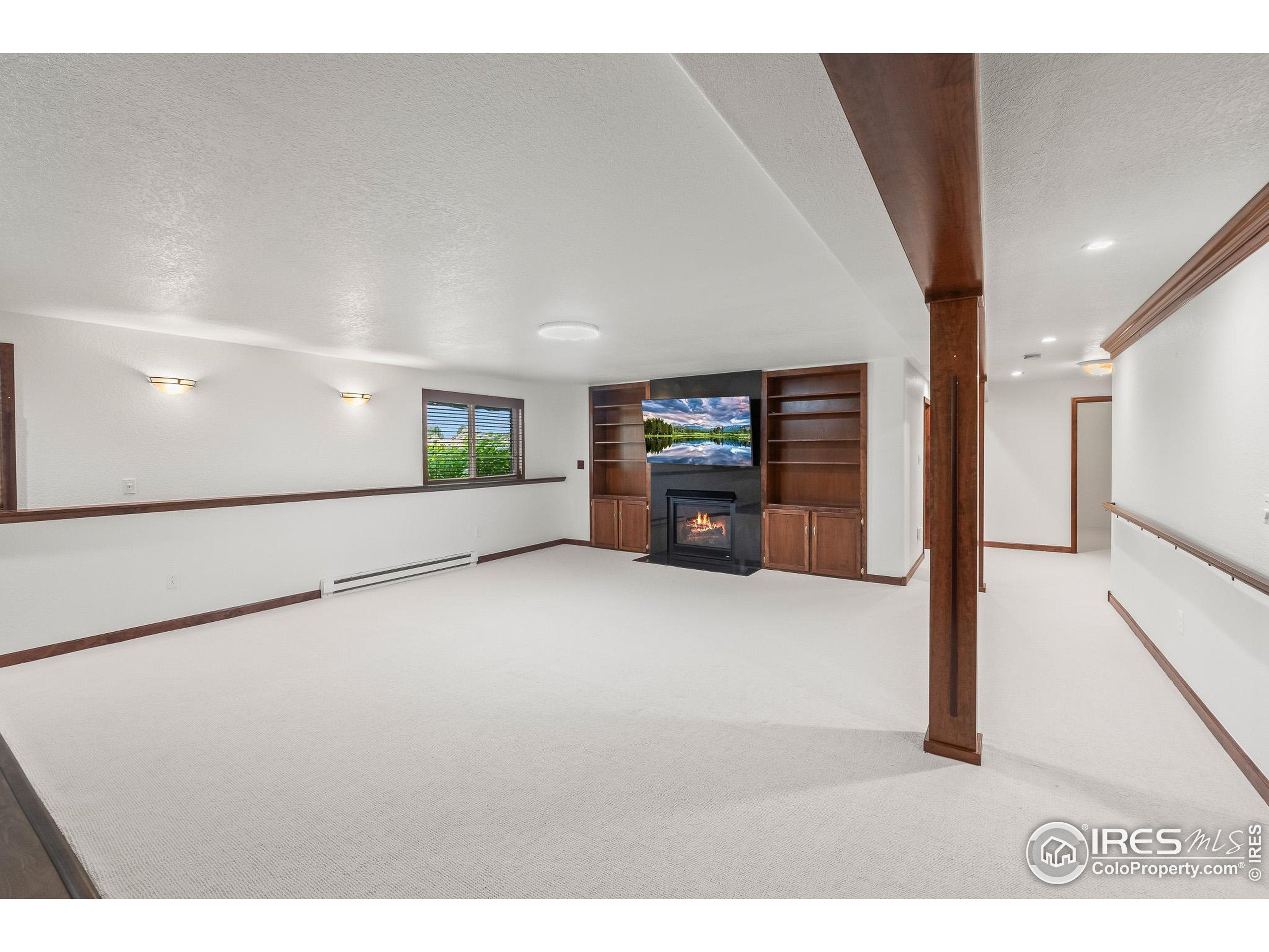 Loveland, Colorado, 80537, United States, 4 Bedrooms Bedrooms, ,3 BathroomsBathrooms,Residential,Active,1922280