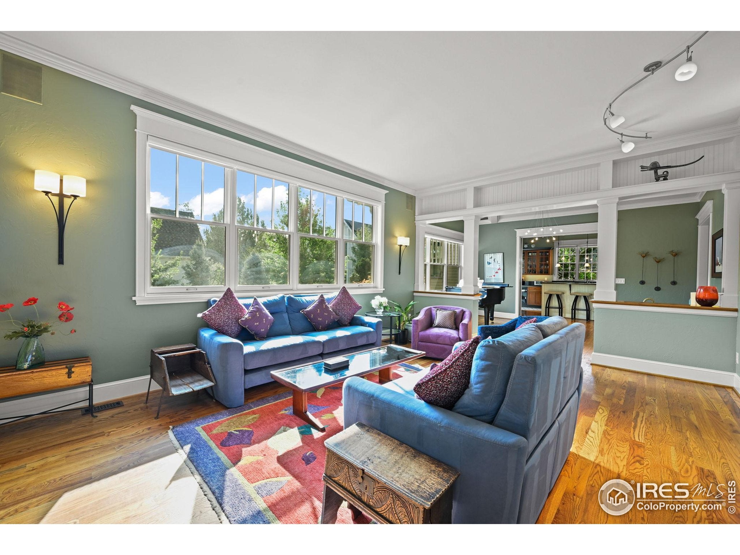 Louisville, Colorado, 80027, United States, 3 Bedrooms Bedrooms, ,3 BathroomsBathrooms,Residential,Pending,1997546