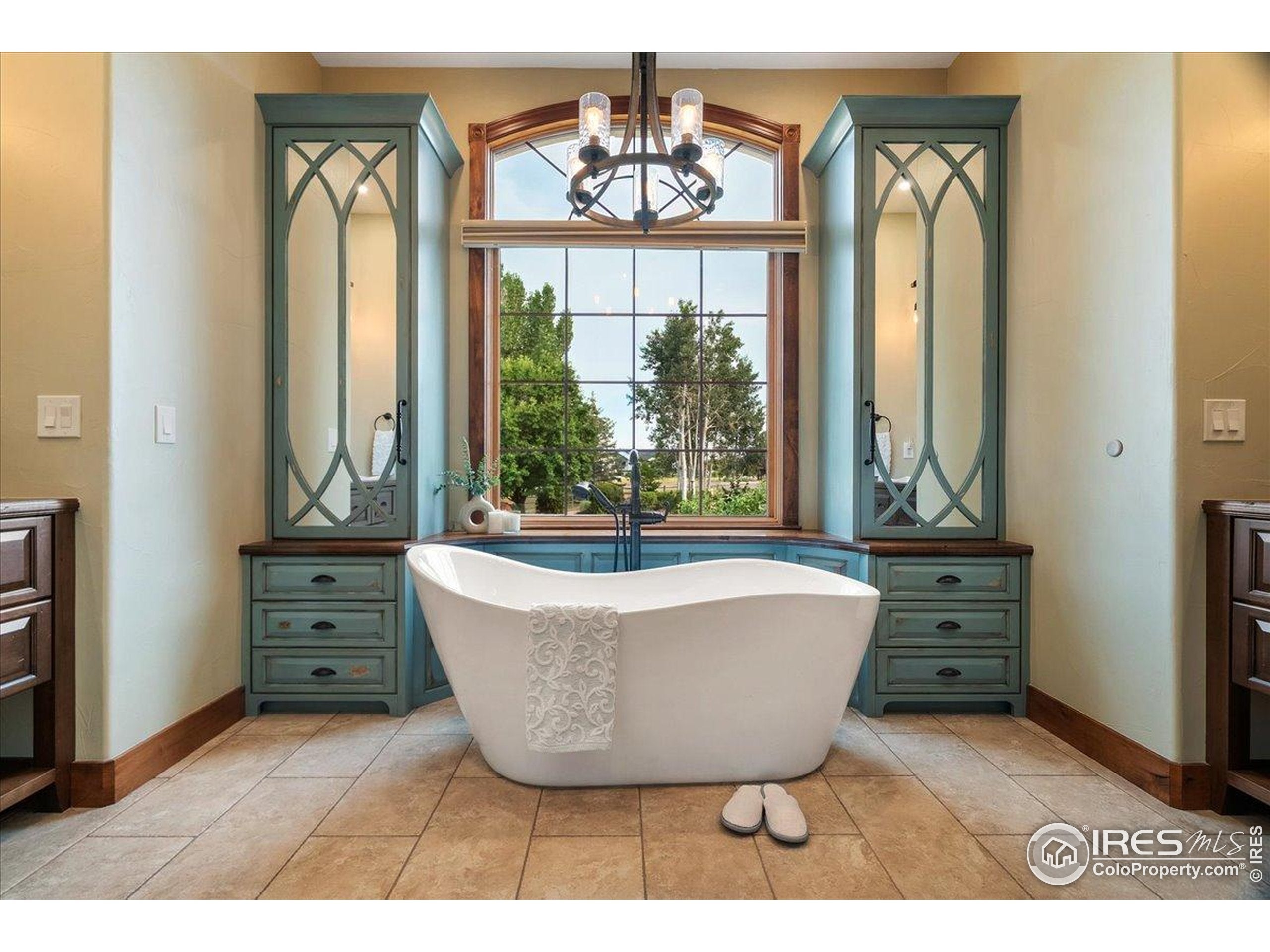 Fort Collins, Colorado, 80524, United States, 5 Bedrooms Bedrooms, ,6 BathroomsBathrooms,Residential,Active,1913972