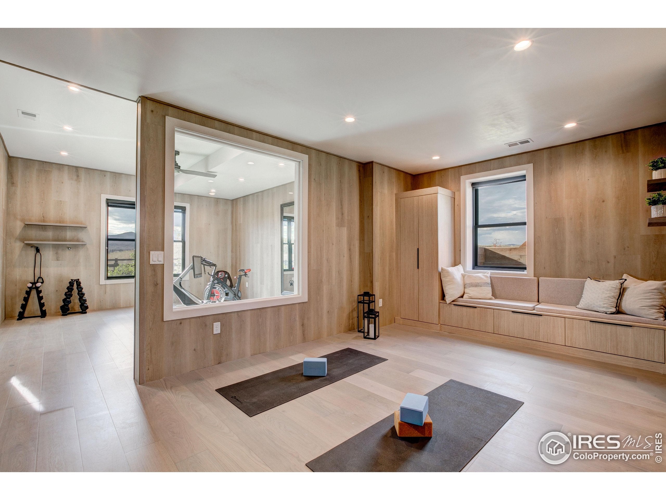 Berthoud, Colorado, 80513, United States, 4 Bedrooms Bedrooms, ,8 BathroomsBathrooms,Residential,Active,2012195