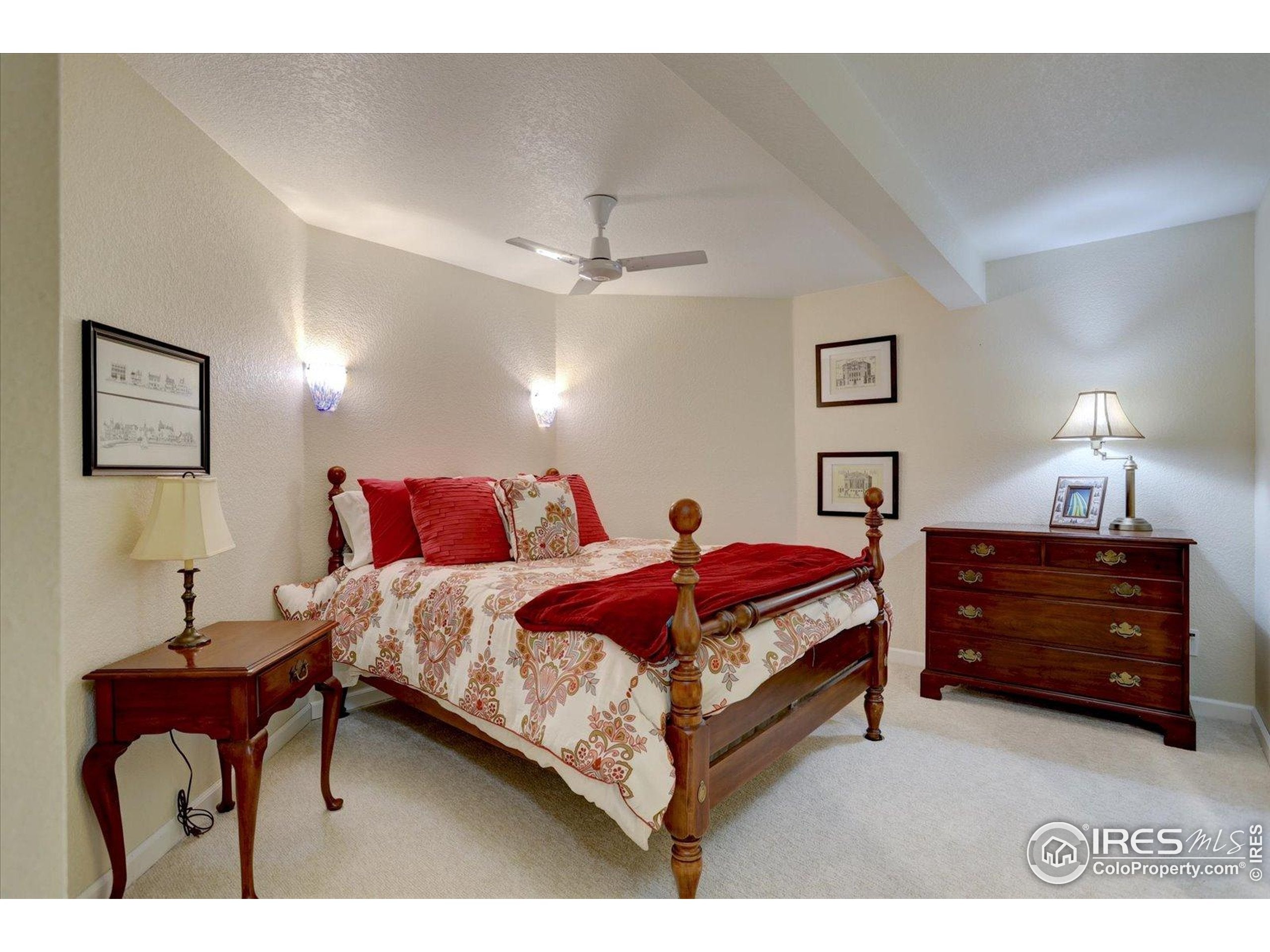 Boulder, Colorado, 80302, United States, 3 Bedrooms Bedrooms, ,4 BathroomsBathrooms,Residential,Active,2008343