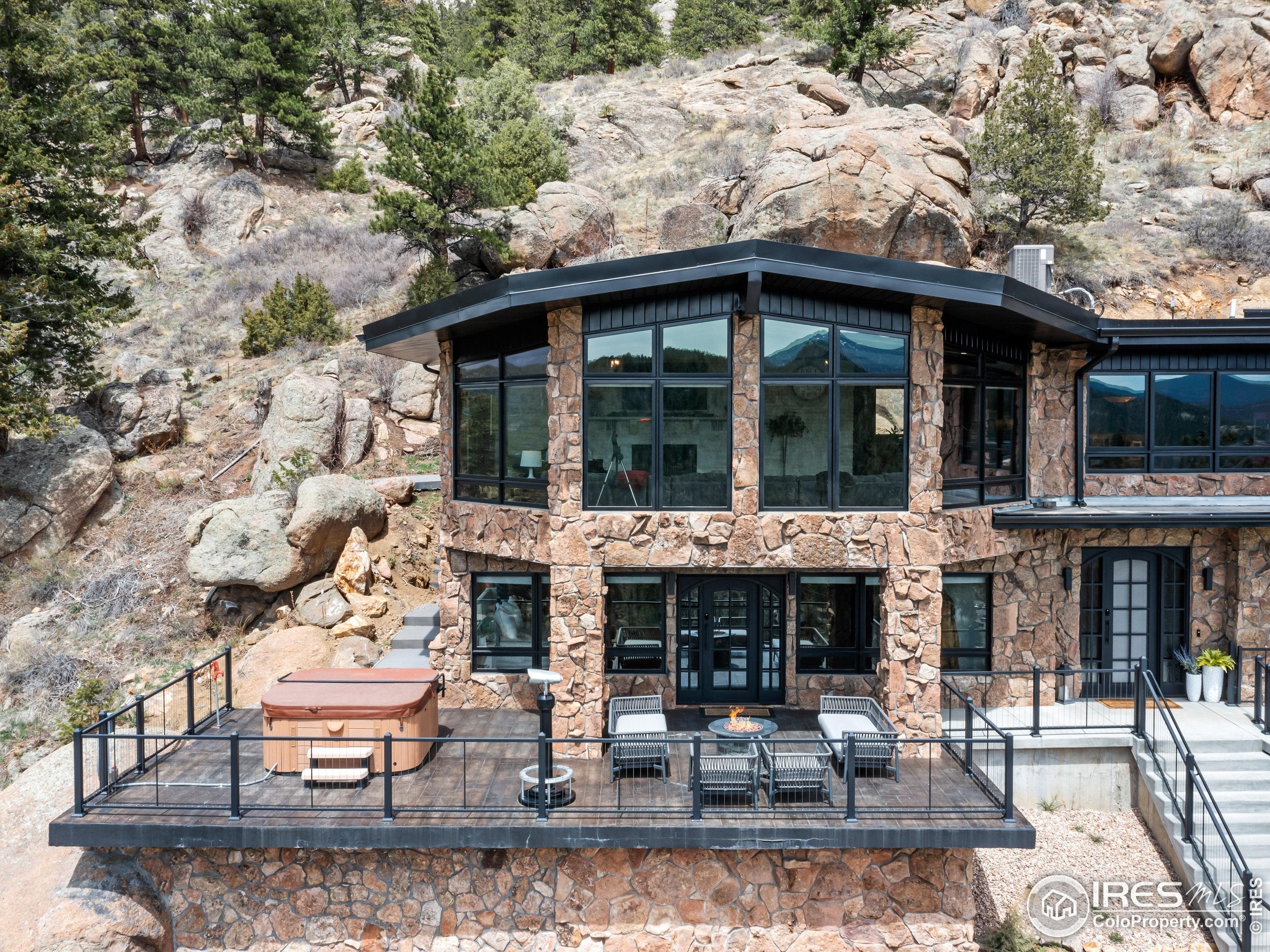 Estes Park, Colorado, 80517, United States, 5 Bedrooms Bedrooms, ,4 BathroomsBathrooms,Residential,Active,1787134