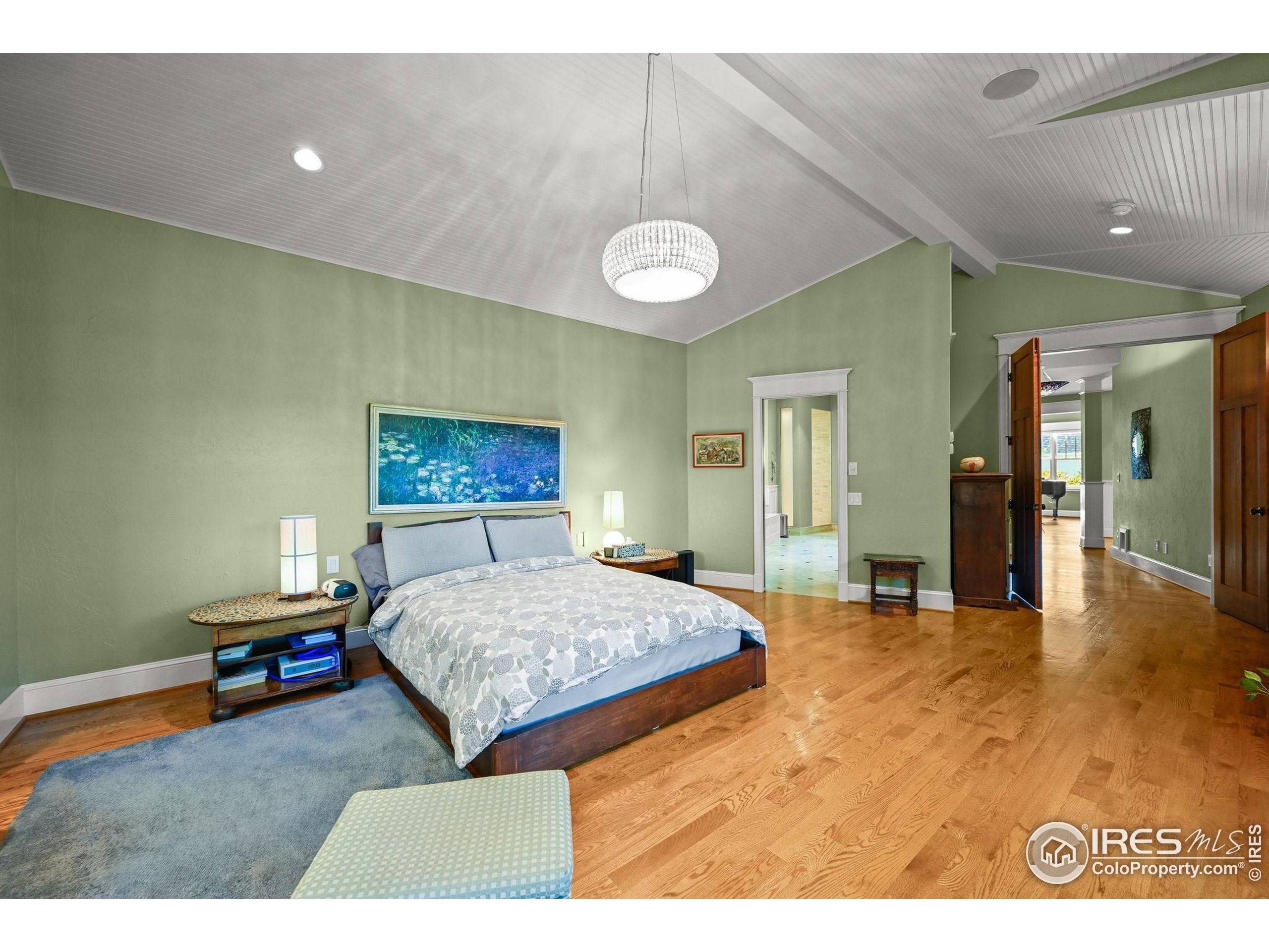 Louisville, Colorado, 80027, United States, 3 Bedrooms Bedrooms, ,3 BathroomsBathrooms,Residential,Pending,1997546