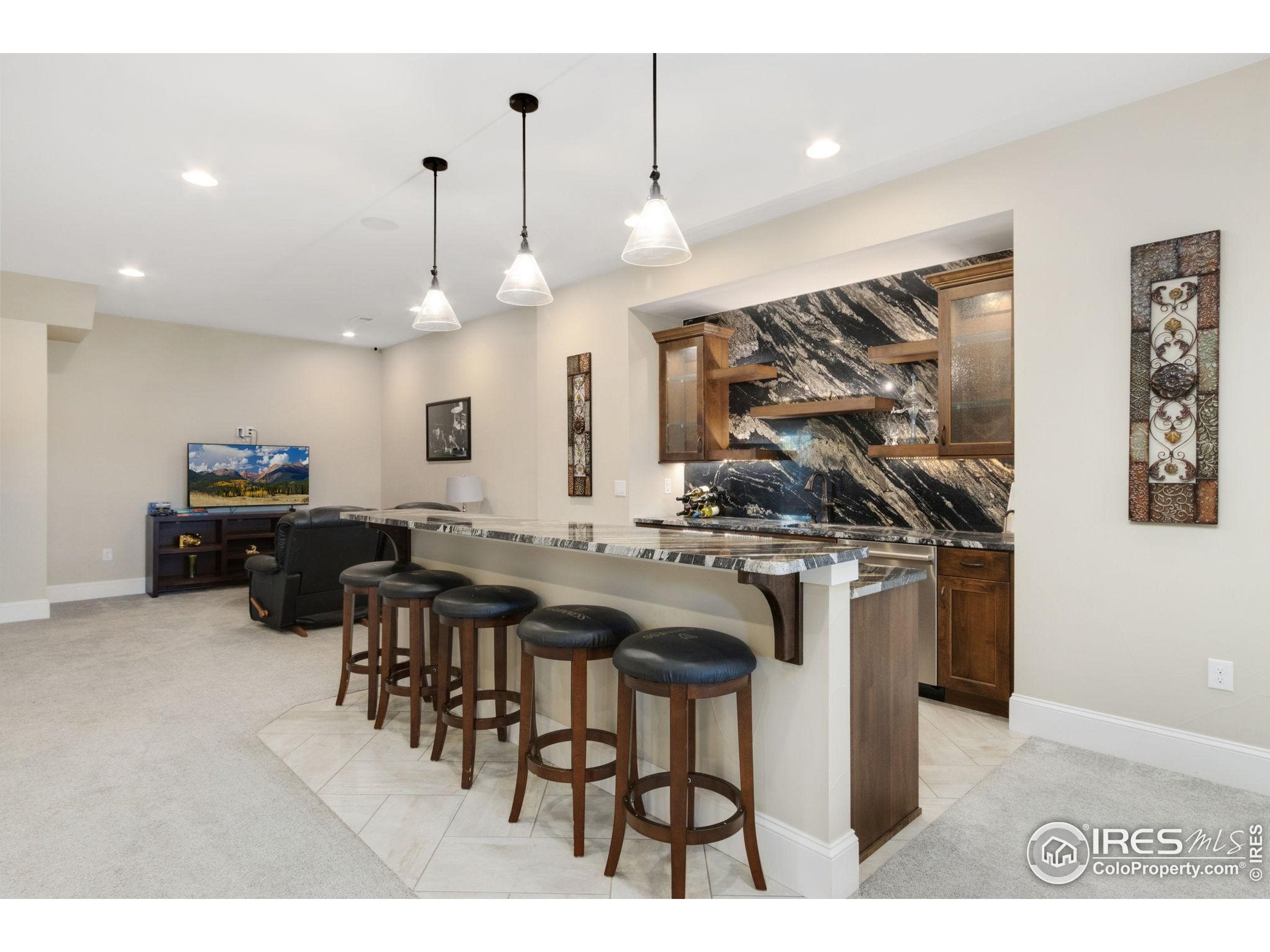 Windsor, Colorado, 80550, United States, 4 Bedrooms Bedrooms, ,6 BathroomsBathrooms,Residential,Active,1894785