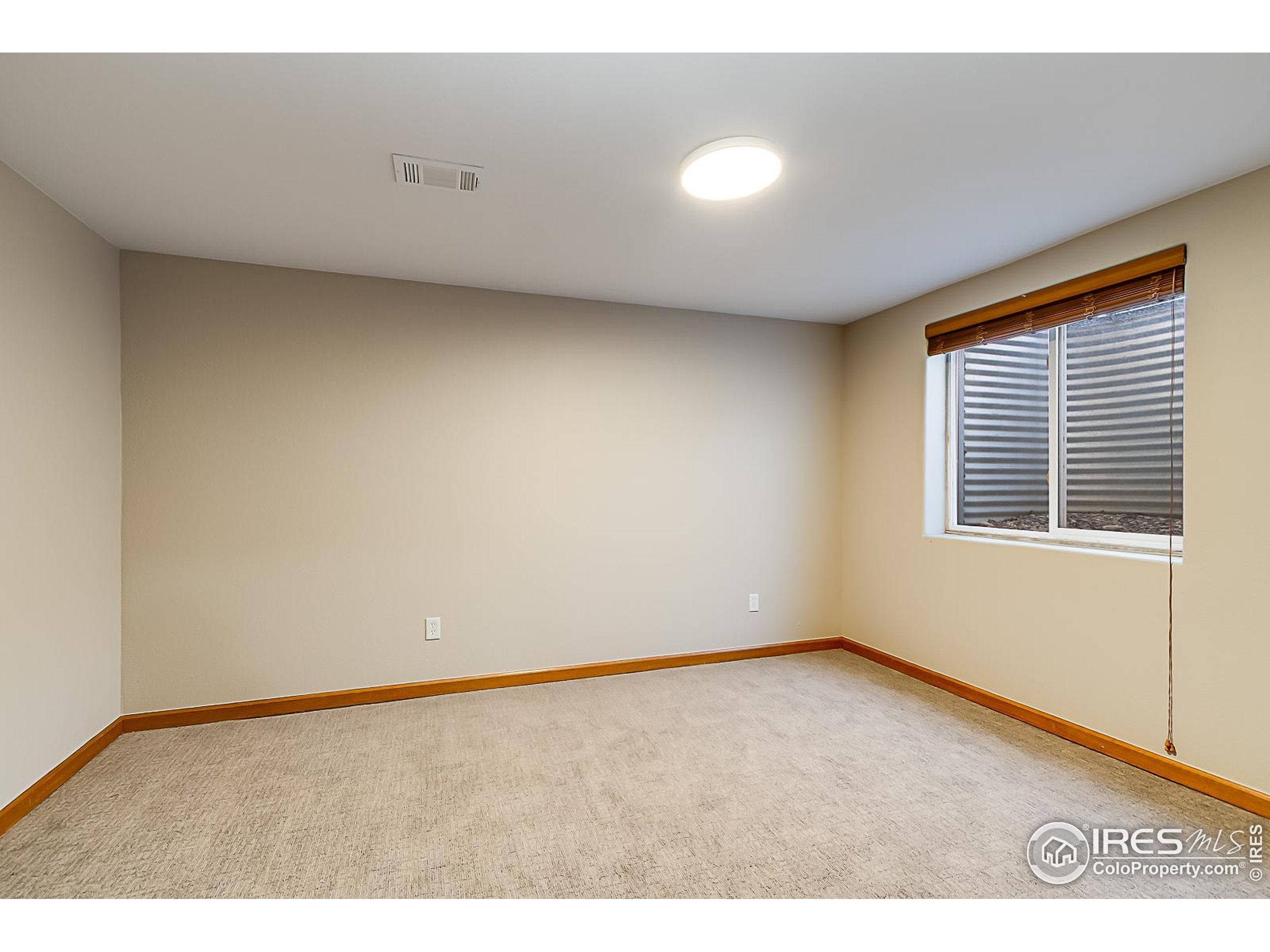 Eaton, Colorado, 80615, United States, 5 Bedrooms Bedrooms, ,3 BathroomsBathrooms,Residential,Active,1953710