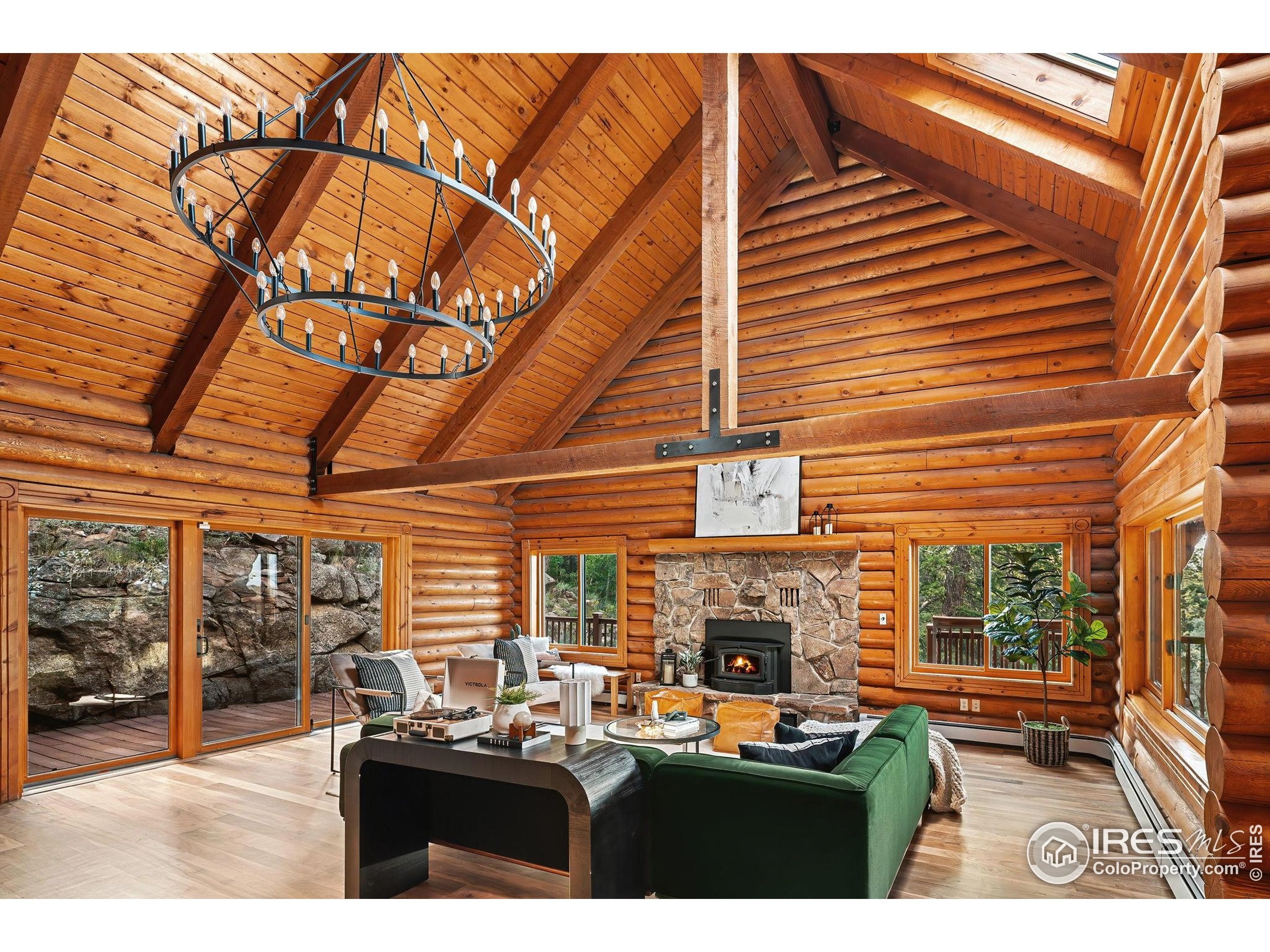 Boulder, Colorado, 80302, United States, 4 Bedrooms Bedrooms, ,4 BathroomsBathrooms,Residential,Active,1997631