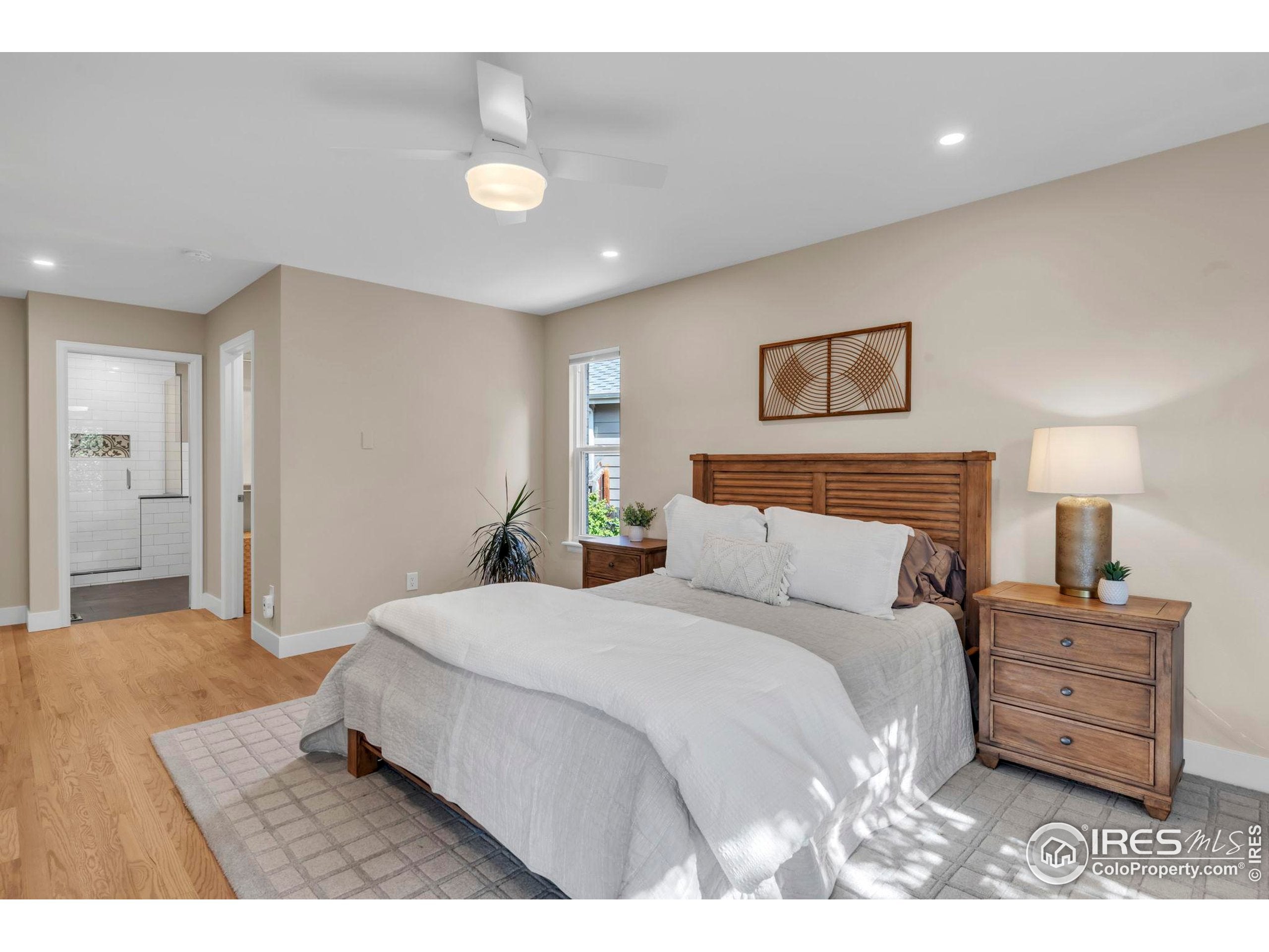 Louisville, Colorado, 80027, United States, 3 Bedrooms Bedrooms, ,3 BathroomsBathrooms,Residential,Active,1944039