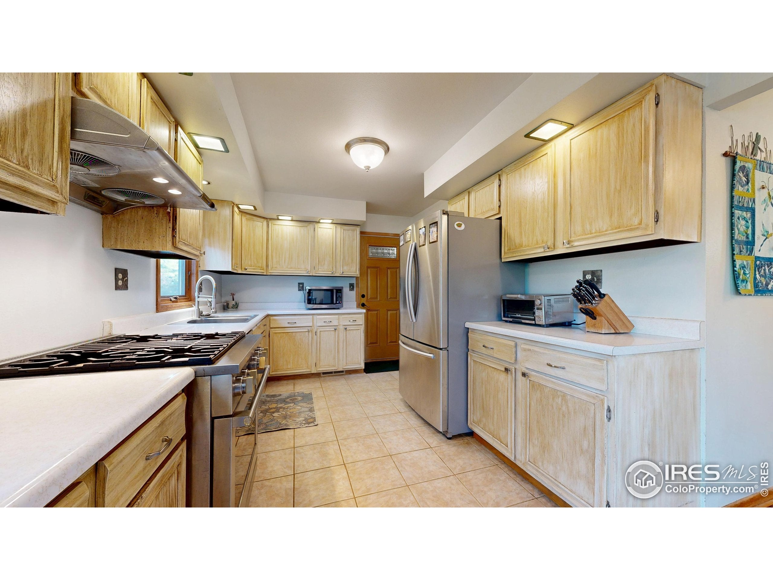 Berthoud, Colorado, 80513, United States, 5 Bedrooms Bedrooms, ,4 BathroomsBathrooms,Residential,Active,1914590