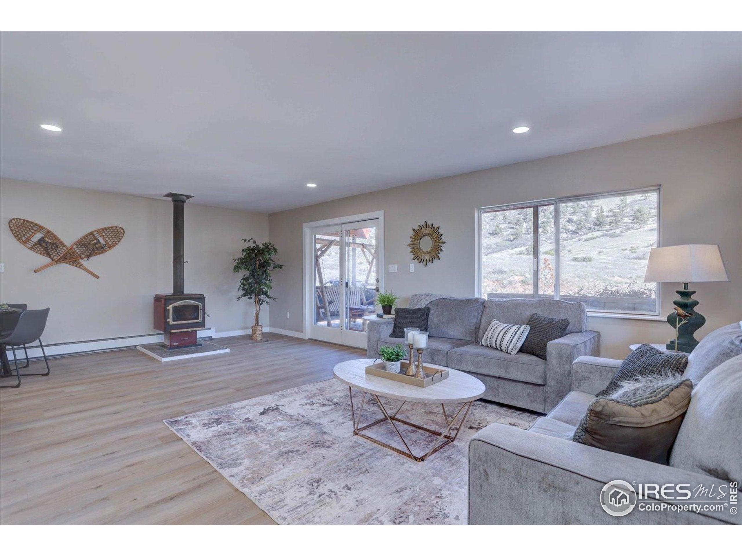 Lyons, Colorado, 80540, United States, 3 Bedrooms Bedrooms, ,2 BathroomsBathrooms,Residential,Active,1969834