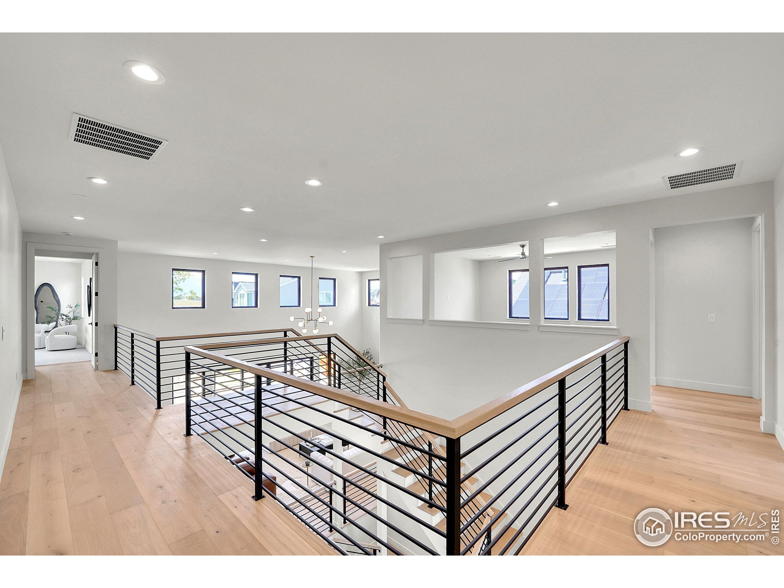 Louisville, Colorado, 80027, United States, 5 Bedrooms Bedrooms, ,6 BathroomsBathrooms,Residential,Active,1997547