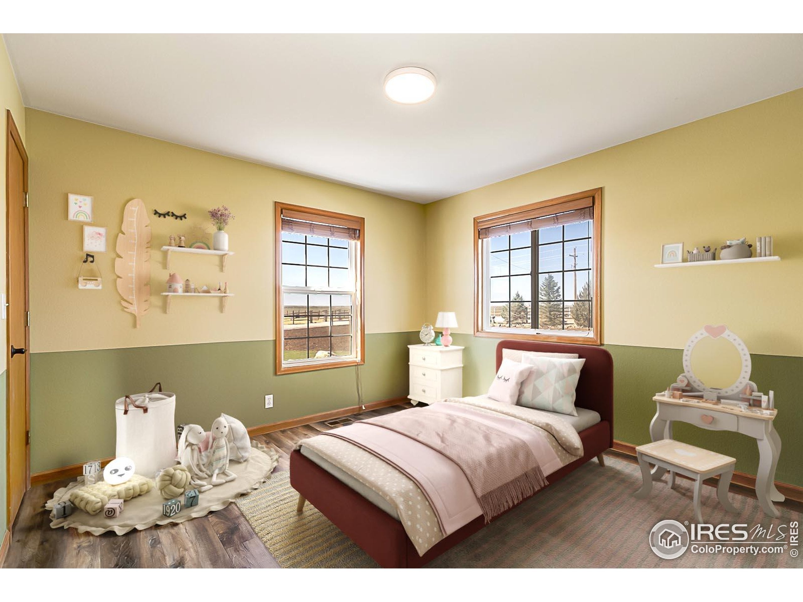 Eaton, Colorado, 80615, United States, 5 Bedrooms Bedrooms, ,3 BathroomsBathrooms,Residential,Active,1953710