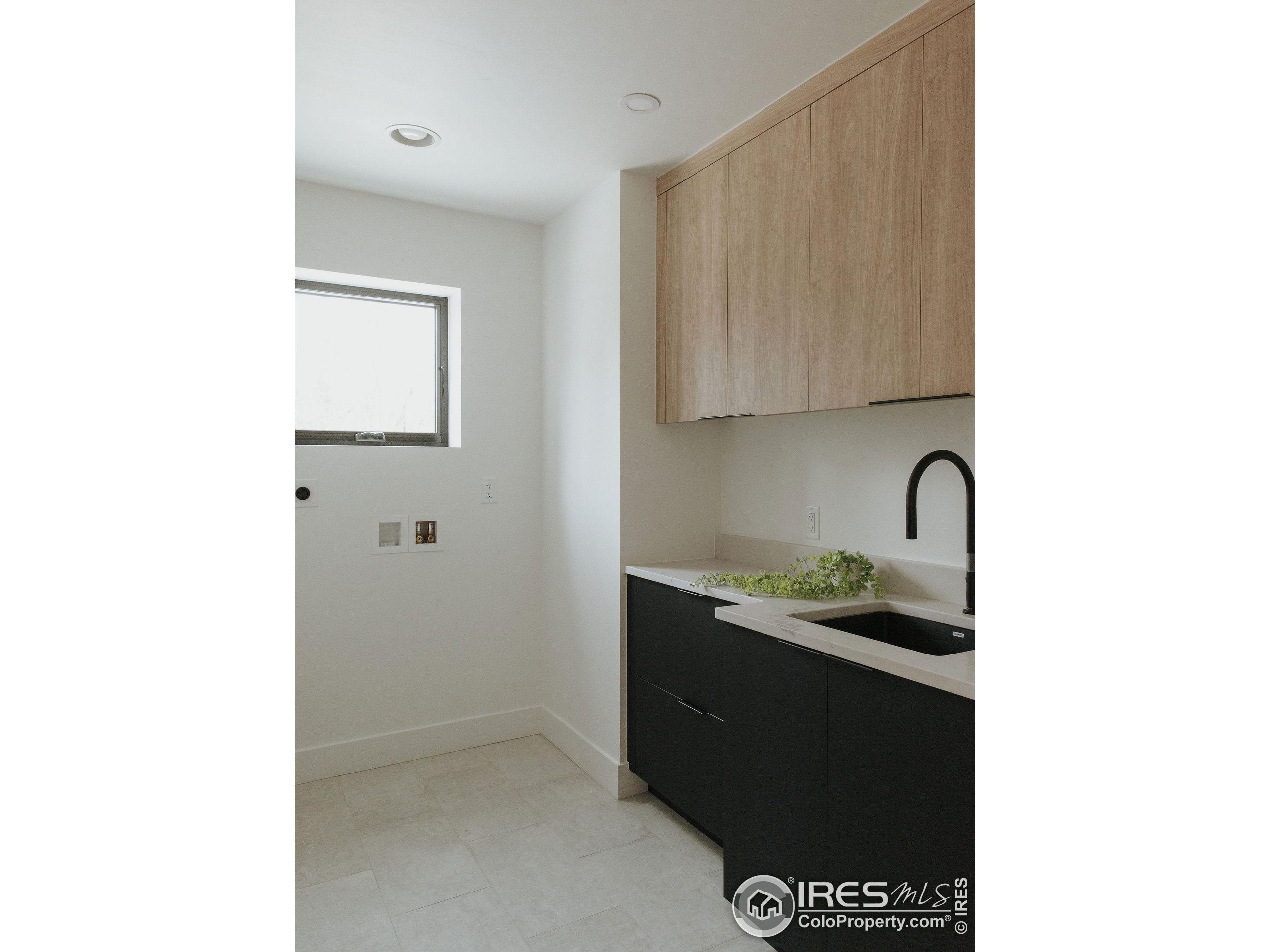 Boulder, Colorado, 80304, United States, 4 Bedrooms Bedrooms, ,4 BathroomsBathrooms,Residential,Active,1997579