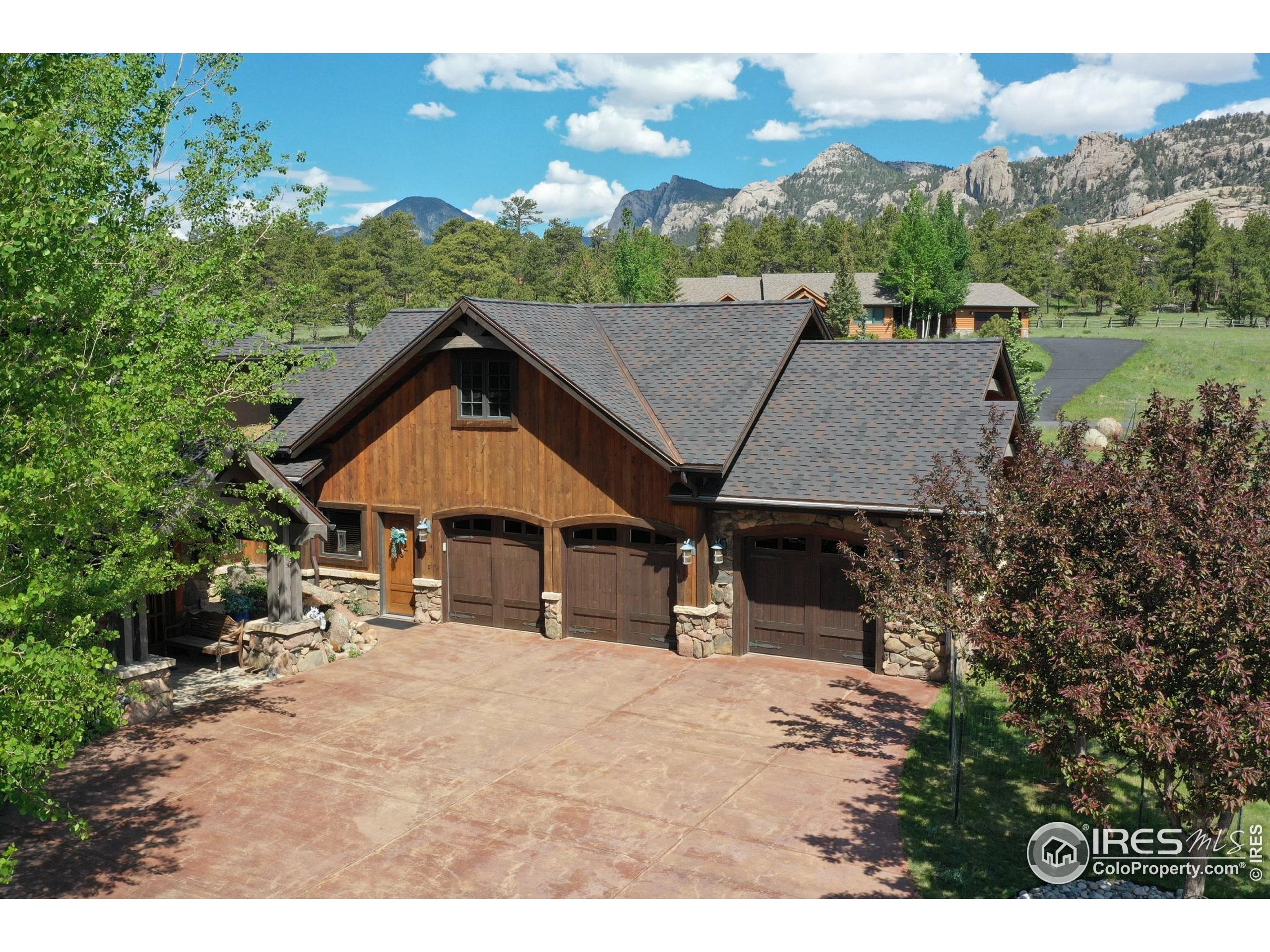 Estes Park, Colorado, 80517, United States, ,4 BathroomsBathrooms,Residential,Active,1702117