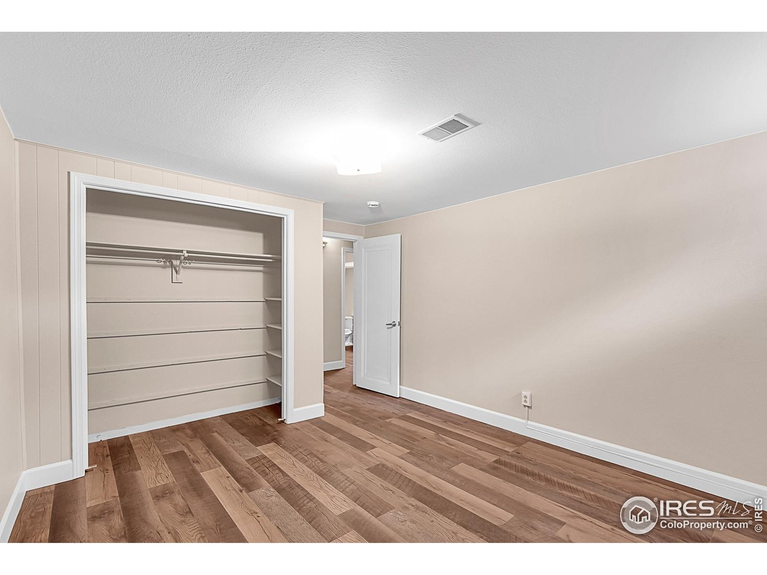 Greeley, Colorado, 80634, United States, 6 Bedrooms Bedrooms, ,3 BathroomsBathrooms,Residential,Active,1889341