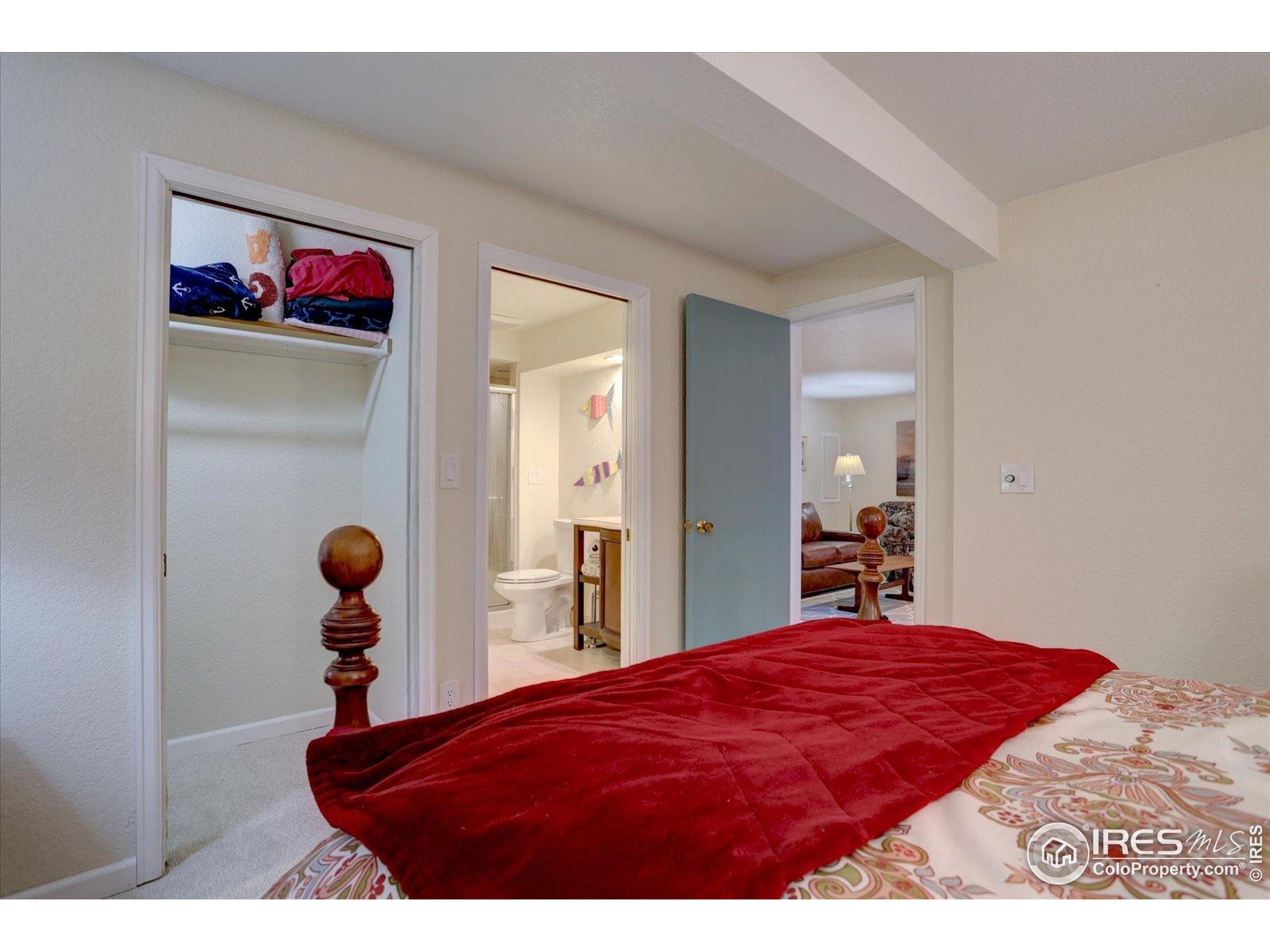 Boulder, Colorado, 80302, United States, 3 Bedrooms Bedrooms, ,4 BathroomsBathrooms,Residential,Active,2008343