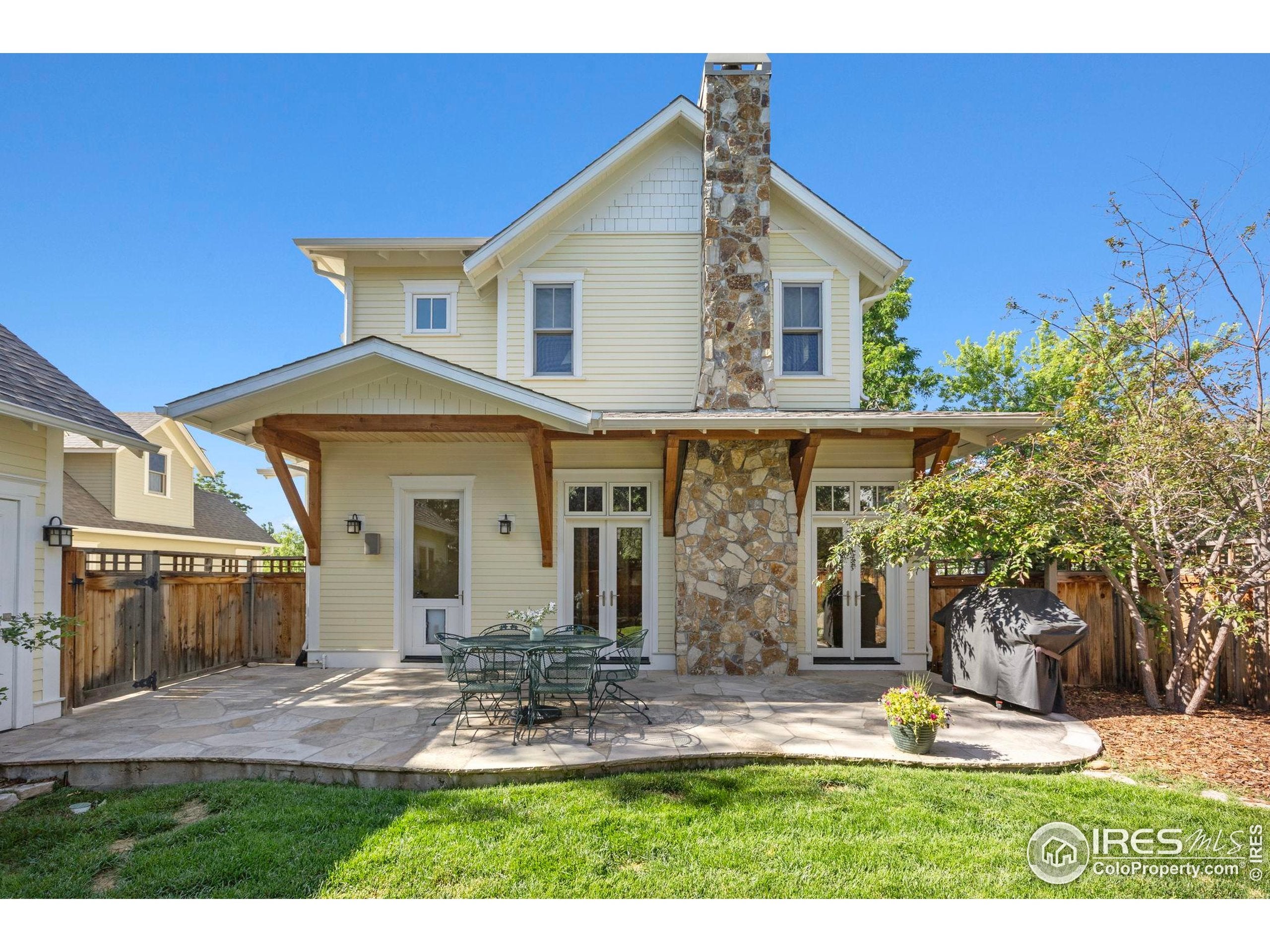 Louisville, Colorado, 80027, United States, 4 Bedrooms Bedrooms, ,5 BathroomsBathrooms,Residential,Active,1764452