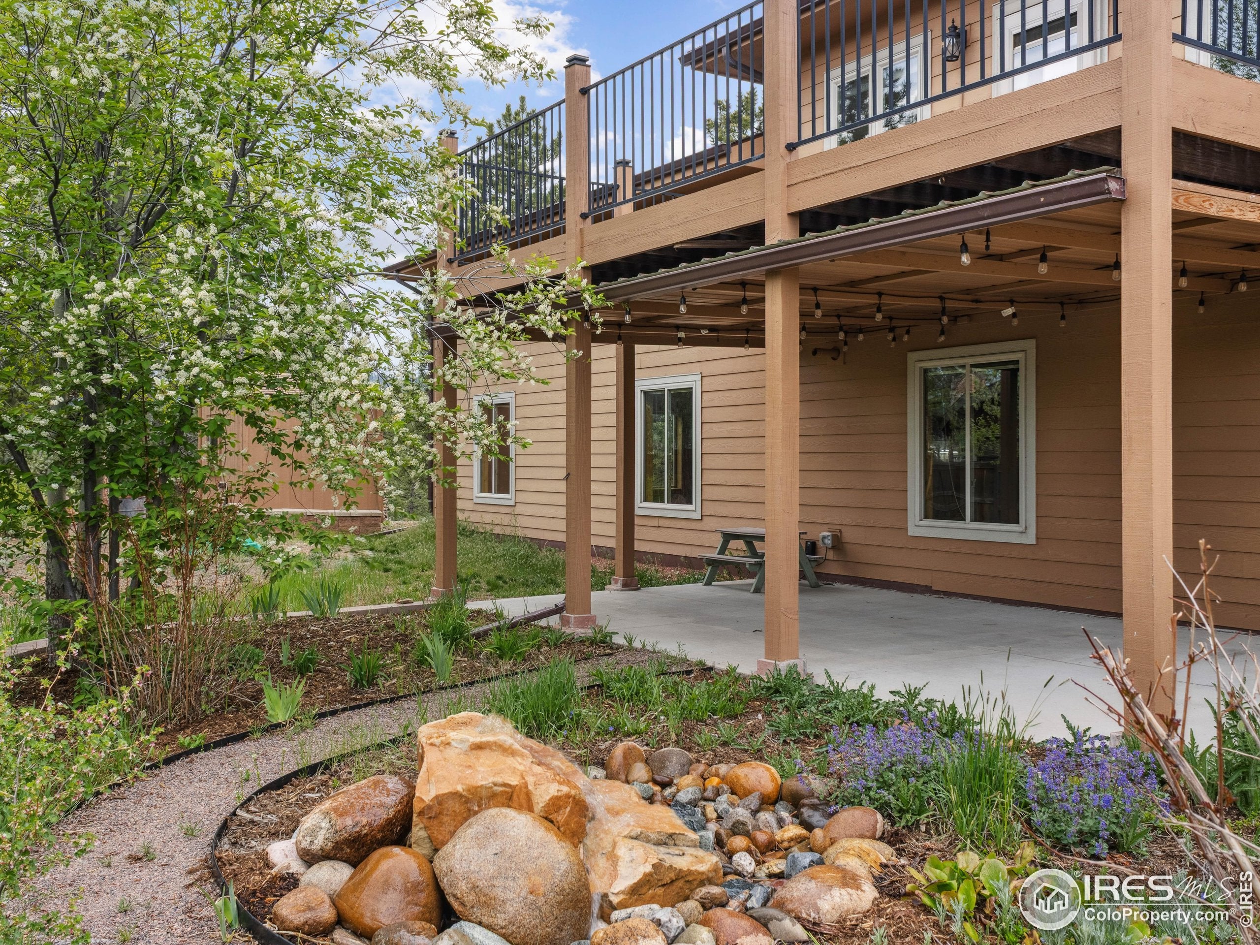 Estes Park, Colorado, 80517, United States, 5 Bedrooms Bedrooms, ,4 BathroomsBathrooms,Residential,Contingent,1824567