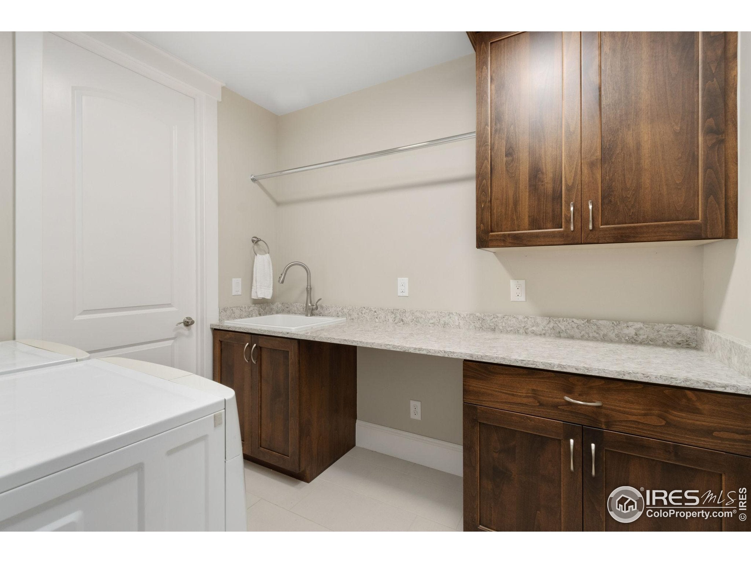 Windsor, Colorado, 80550, United States, 4 Bedrooms Bedrooms, ,6 BathroomsBathrooms,Residential,Active,1894785