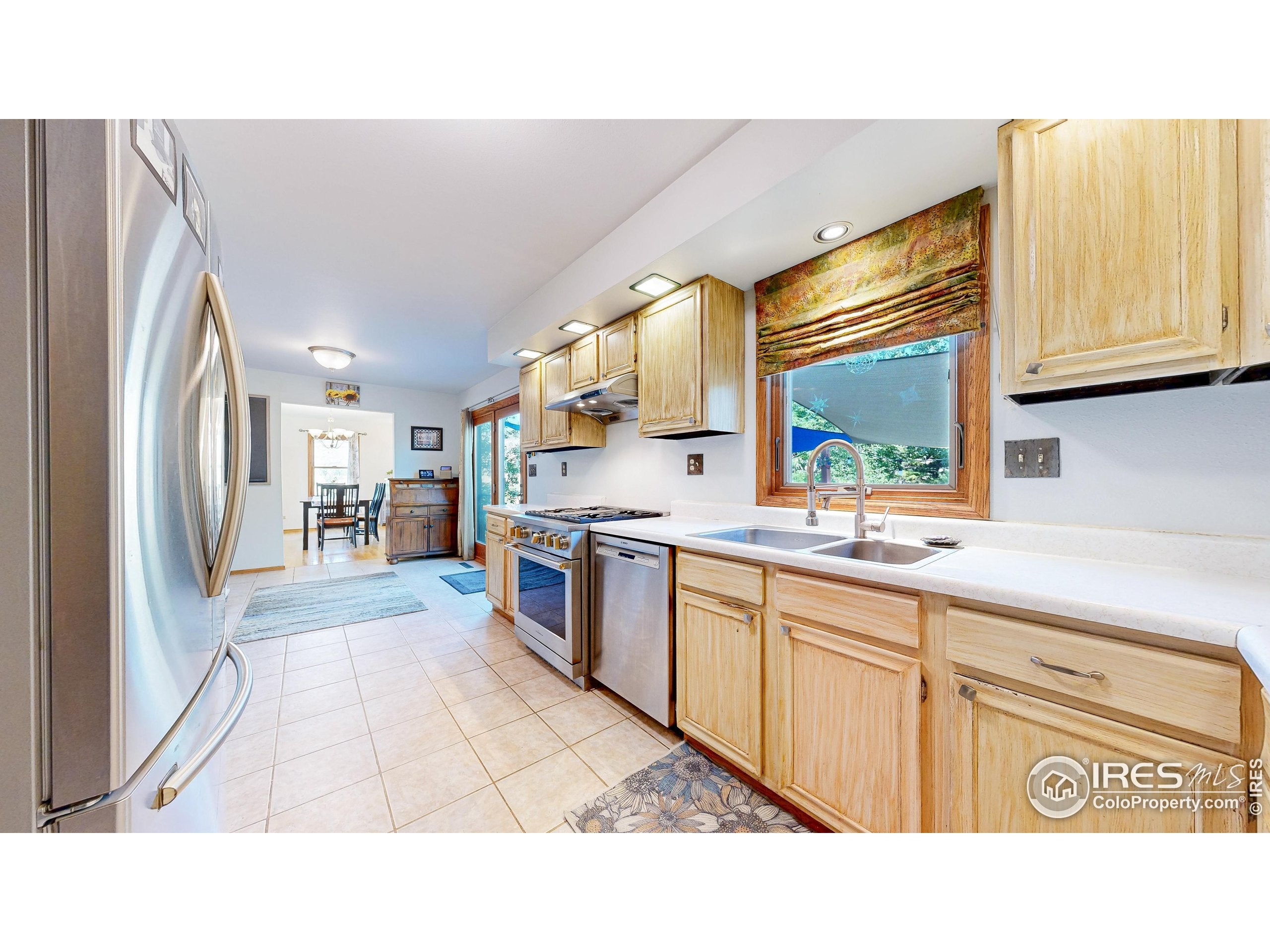 Berthoud, Colorado, 80513, United States, 5 Bedrooms Bedrooms, ,4 BathroomsBathrooms,Residential,Active,1914590