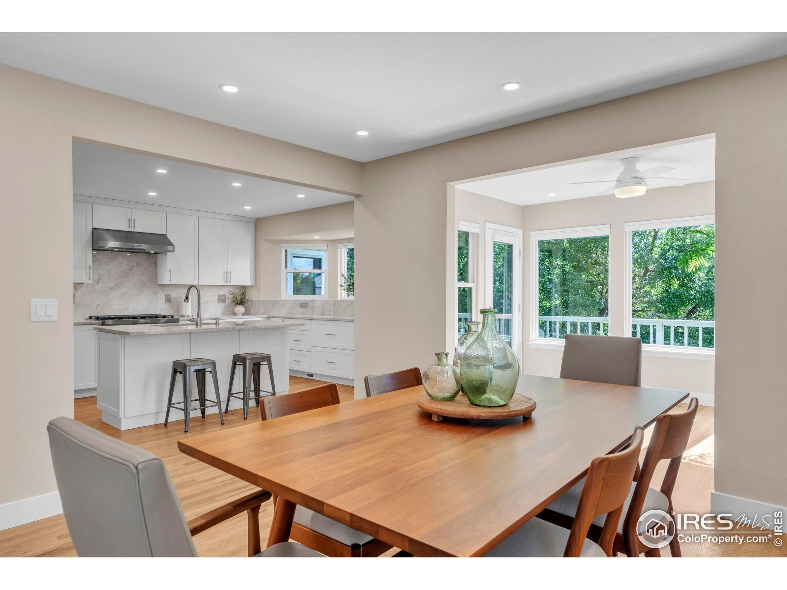 Louisville, Colorado, 80027, United States, 3 Bedrooms Bedrooms, ,3 BathroomsBathrooms,Residential,Active,1944039