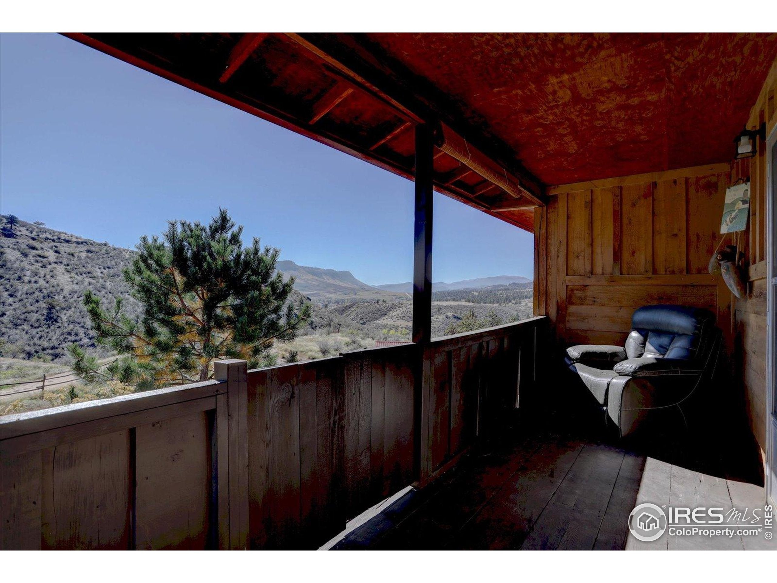 Lyons, Colorado, 80540, United States, 3 Bedrooms Bedrooms, ,2 BathroomsBathrooms,Residential,Active,1969834