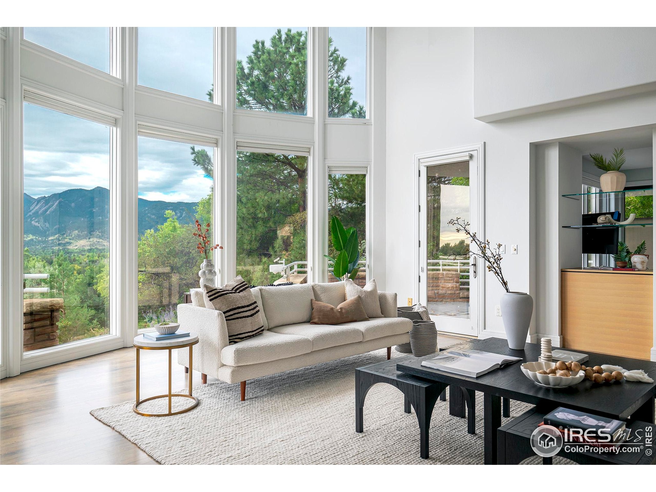 Boulder, Colorado, 80304, United States, 5 Bedrooms Bedrooms, ,7 BathroomsBathrooms,Residential,Active,1997581