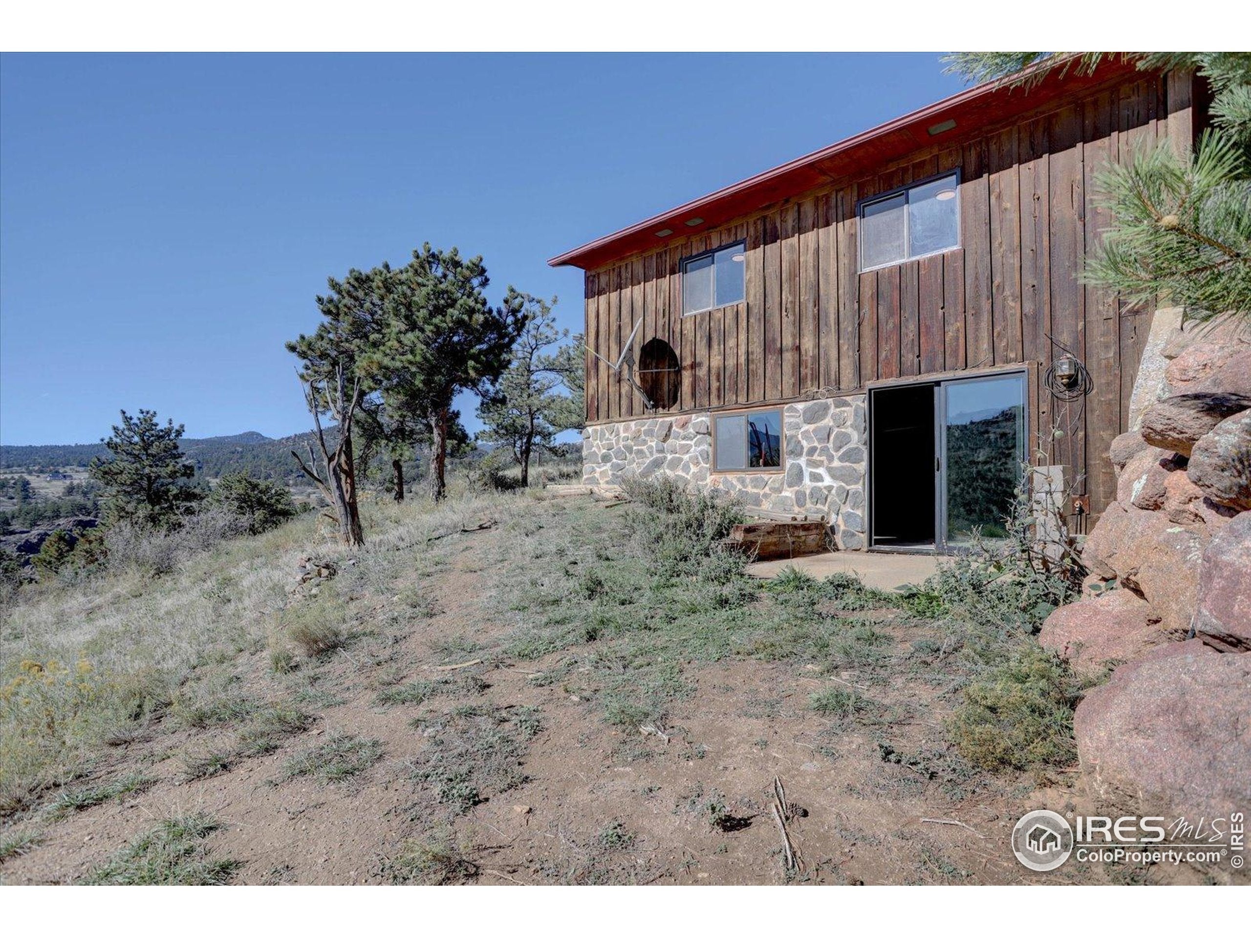 Lyons, Colorado, 80540, United States, 3 Bedrooms Bedrooms, ,2 BathroomsBathrooms,Residential,Active,1969834