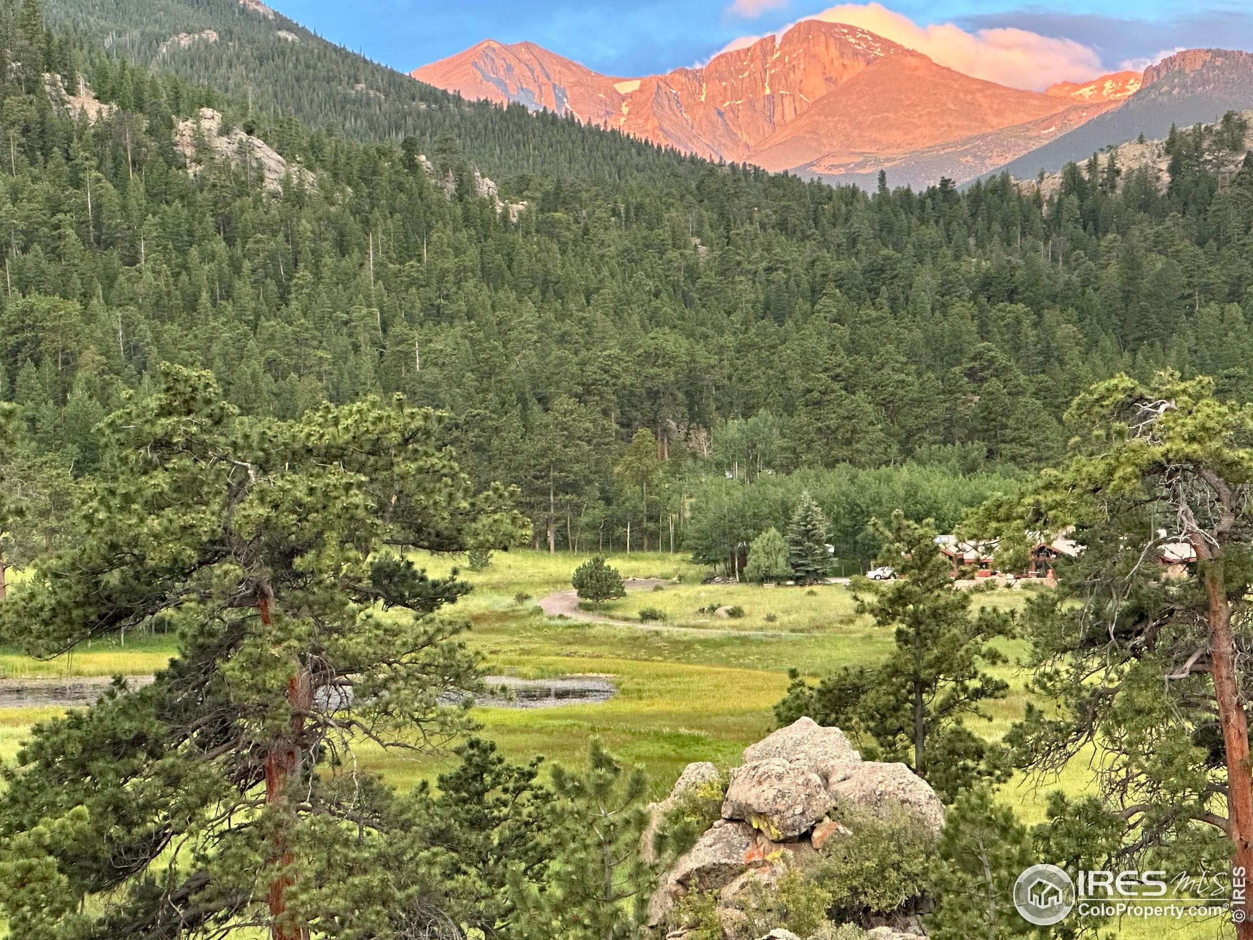 Estes Park, Colorado, 80517, United States, 6 Bedrooms Bedrooms, ,6 BathroomsBathrooms,Residential,Active,1952470