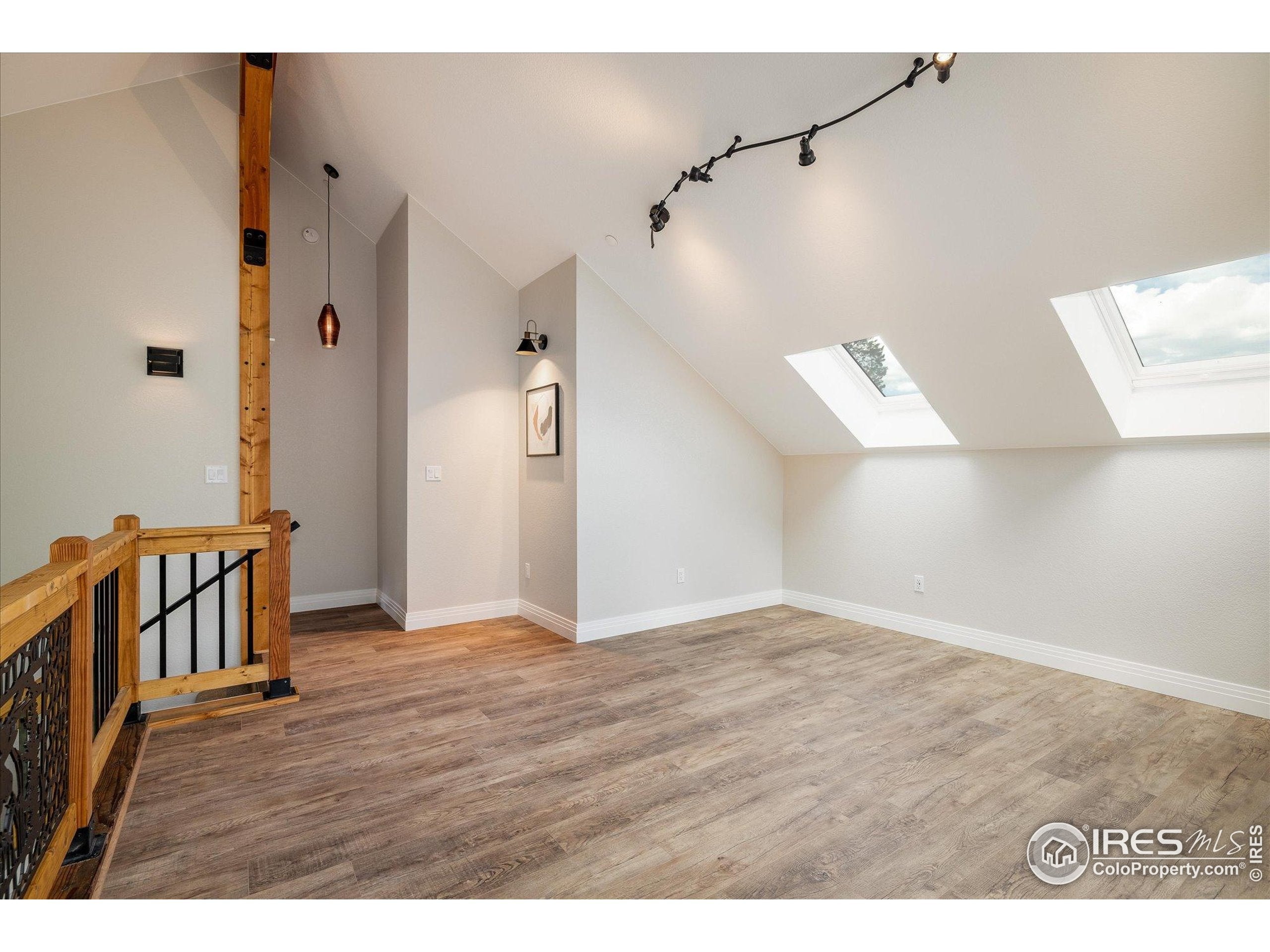 Golden, Colorado, 80403, United States, ,3 BathroomsBathrooms,Residential,Active,1888512