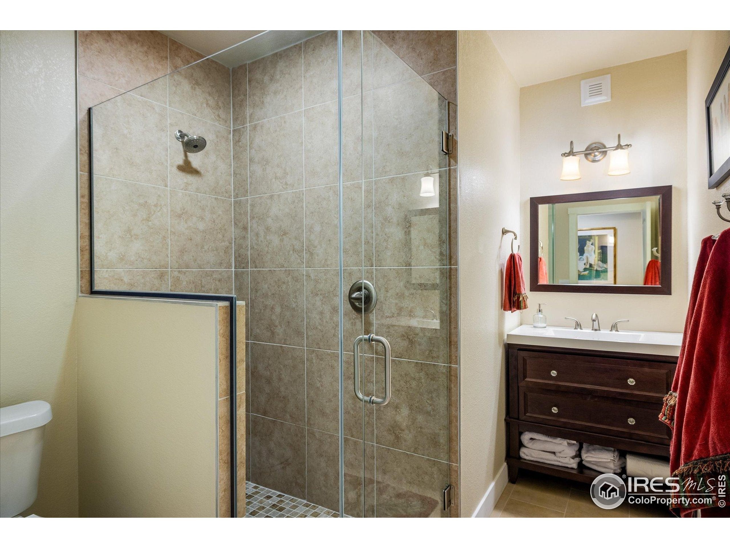 Erie, Colorado, 80516, United States, 4 Bedrooms Bedrooms, ,4 BathroomsBathrooms,Residential,Active,1909665