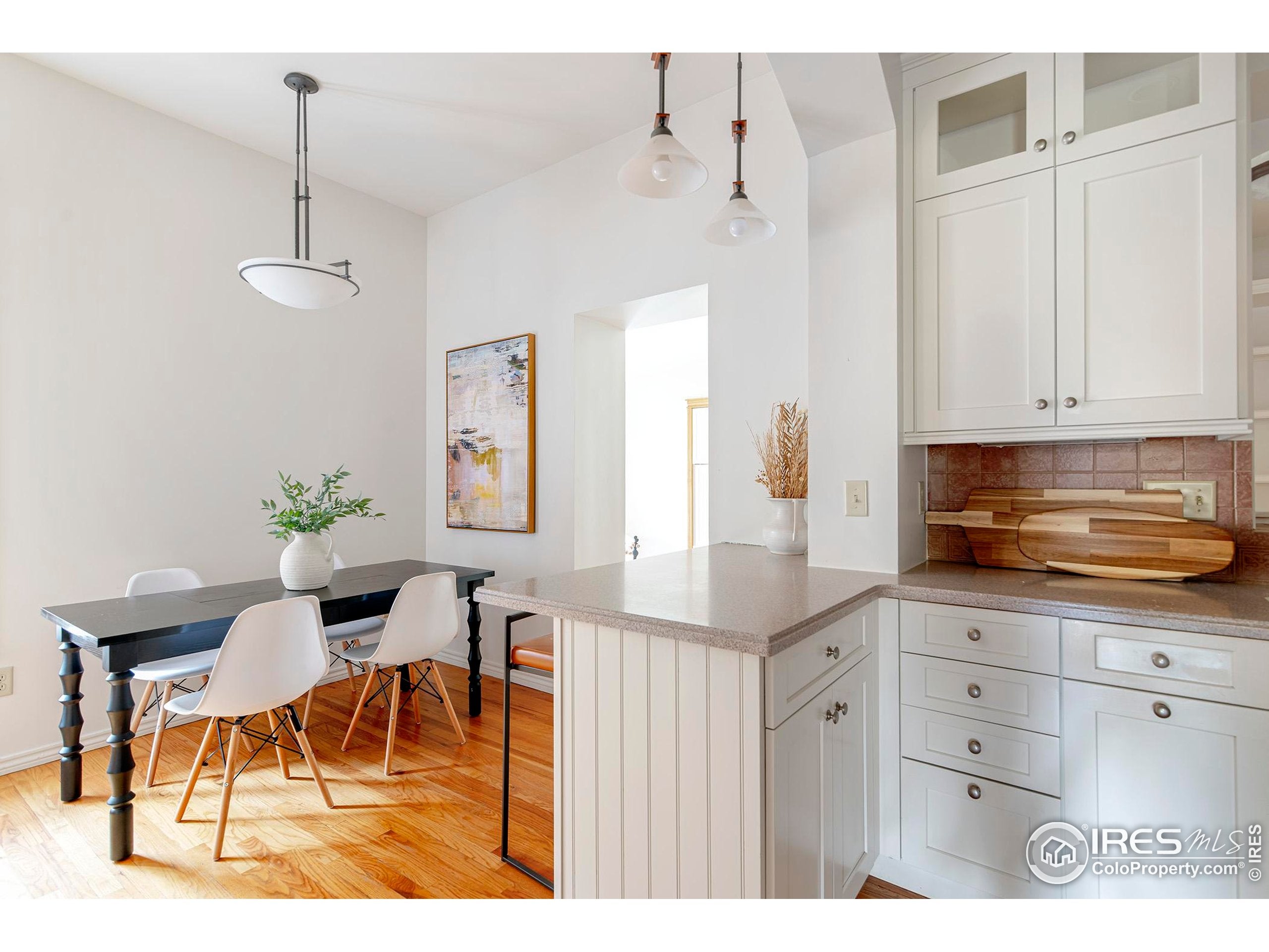 Boulder, Colorado, 80304, United States, 4 Bedrooms Bedrooms, ,3 BathroomsBathrooms,Residential,Active,2007995