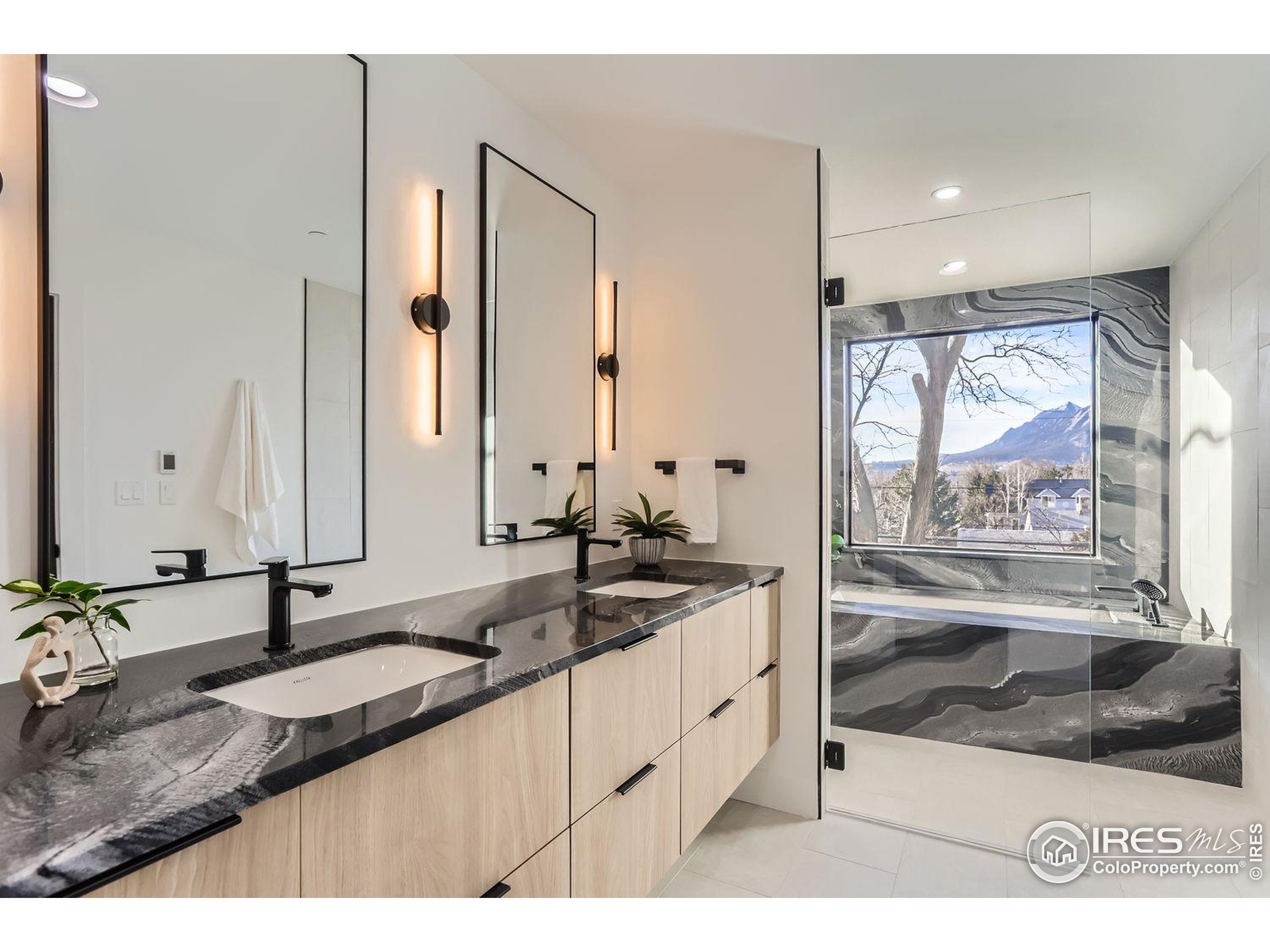 Boulder, Colorado, 80304, United States, 4 Bedrooms Bedrooms, ,4 BathroomsBathrooms,Residential,Active,1997579