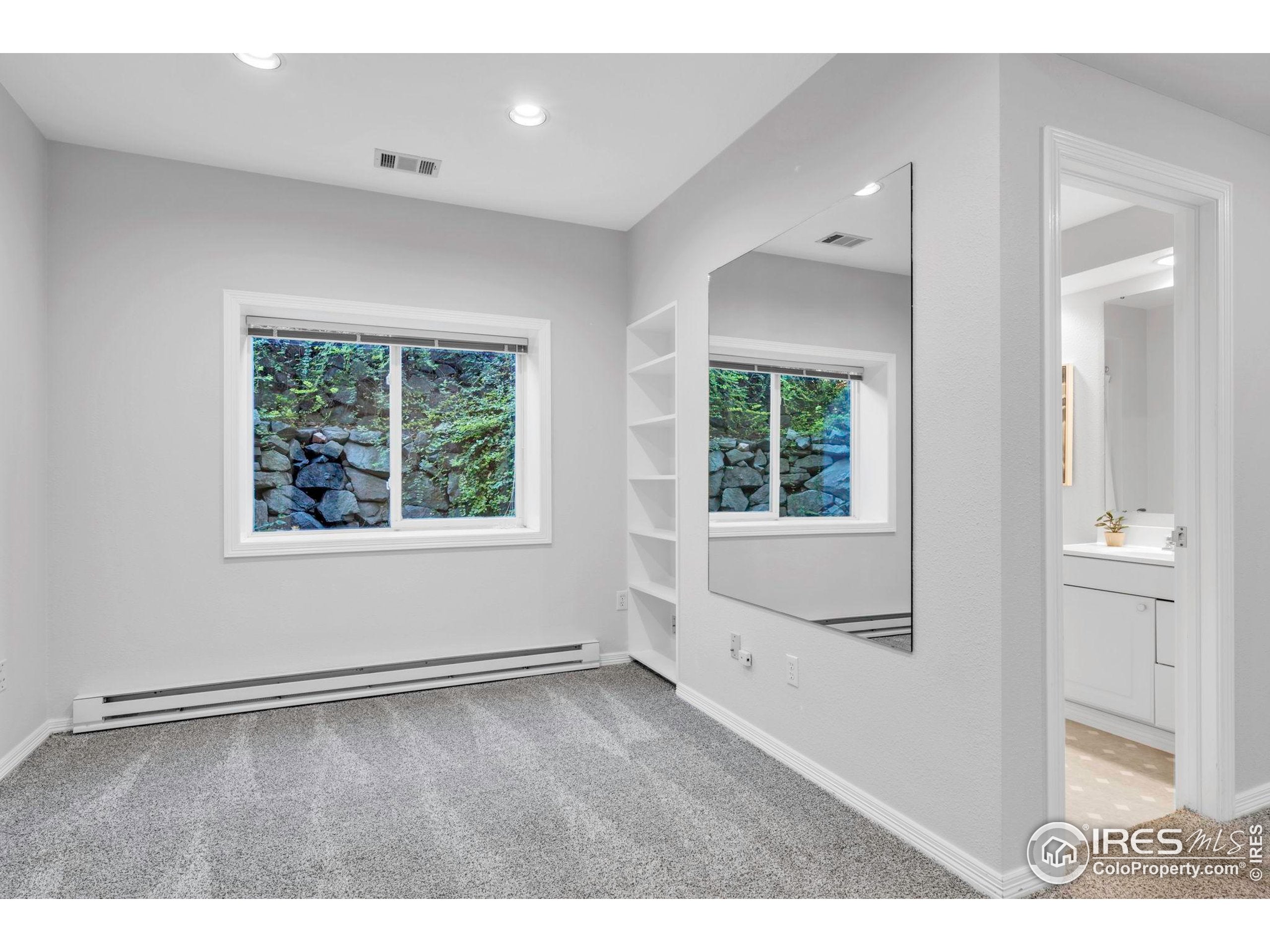 Boulder, Colorado, 80304, United States, 4 Bedrooms Bedrooms, ,5 BathroomsBathrooms,Residential,Active,1997577