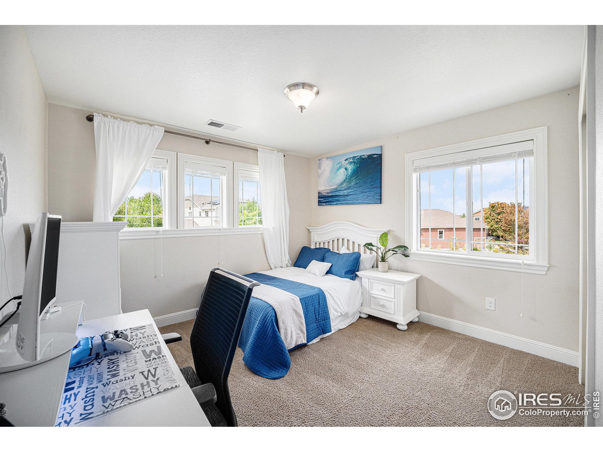 Arvada, Colorado, 80403, United States, 4 Bedrooms Bedrooms, ,5 BathroomsBathrooms,Residential,Active,1952032