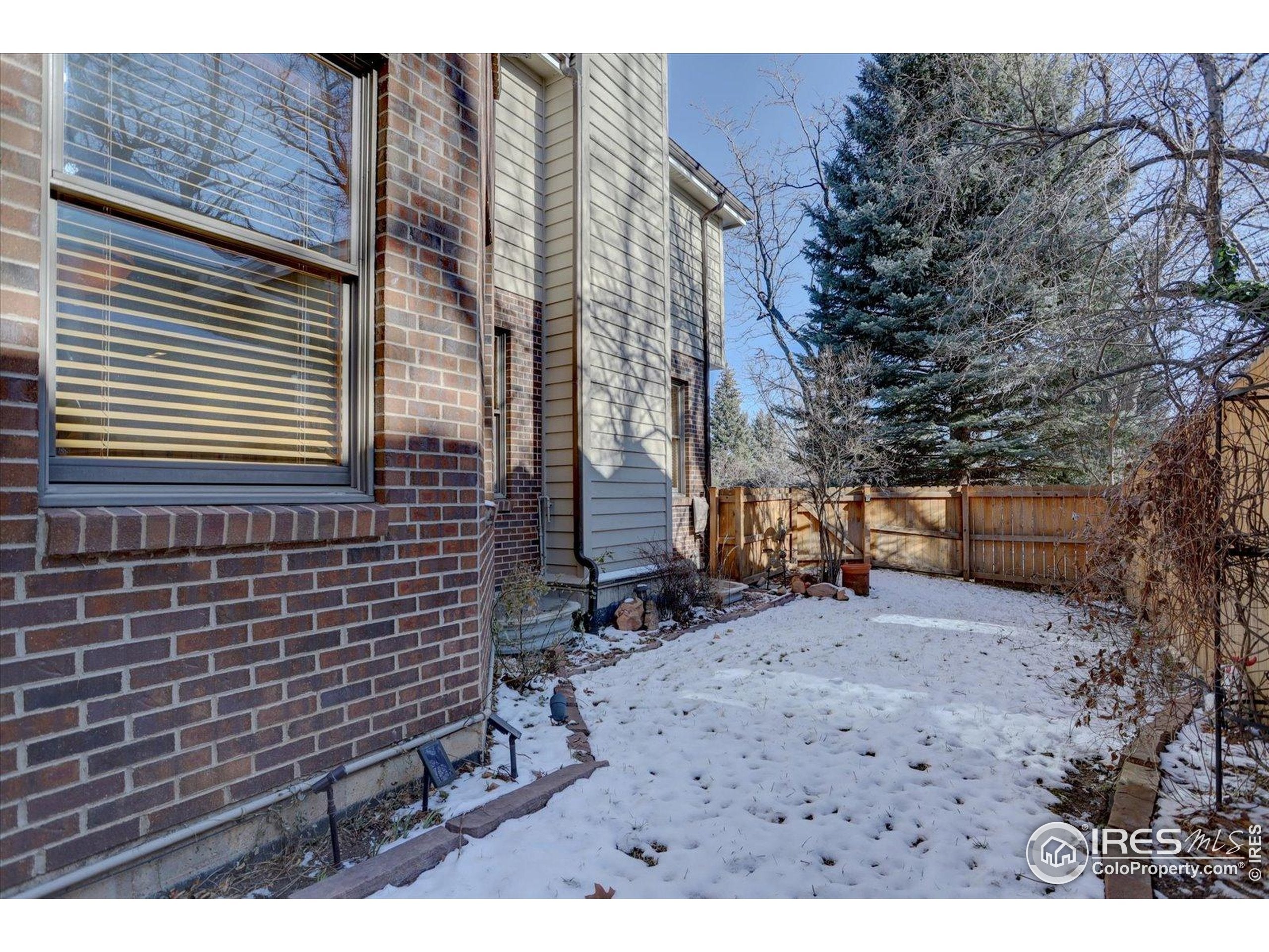 Boulder, Colorado, 80302, United States, 3 Bedrooms Bedrooms, ,4 BathroomsBathrooms,Residential,Active,2008343