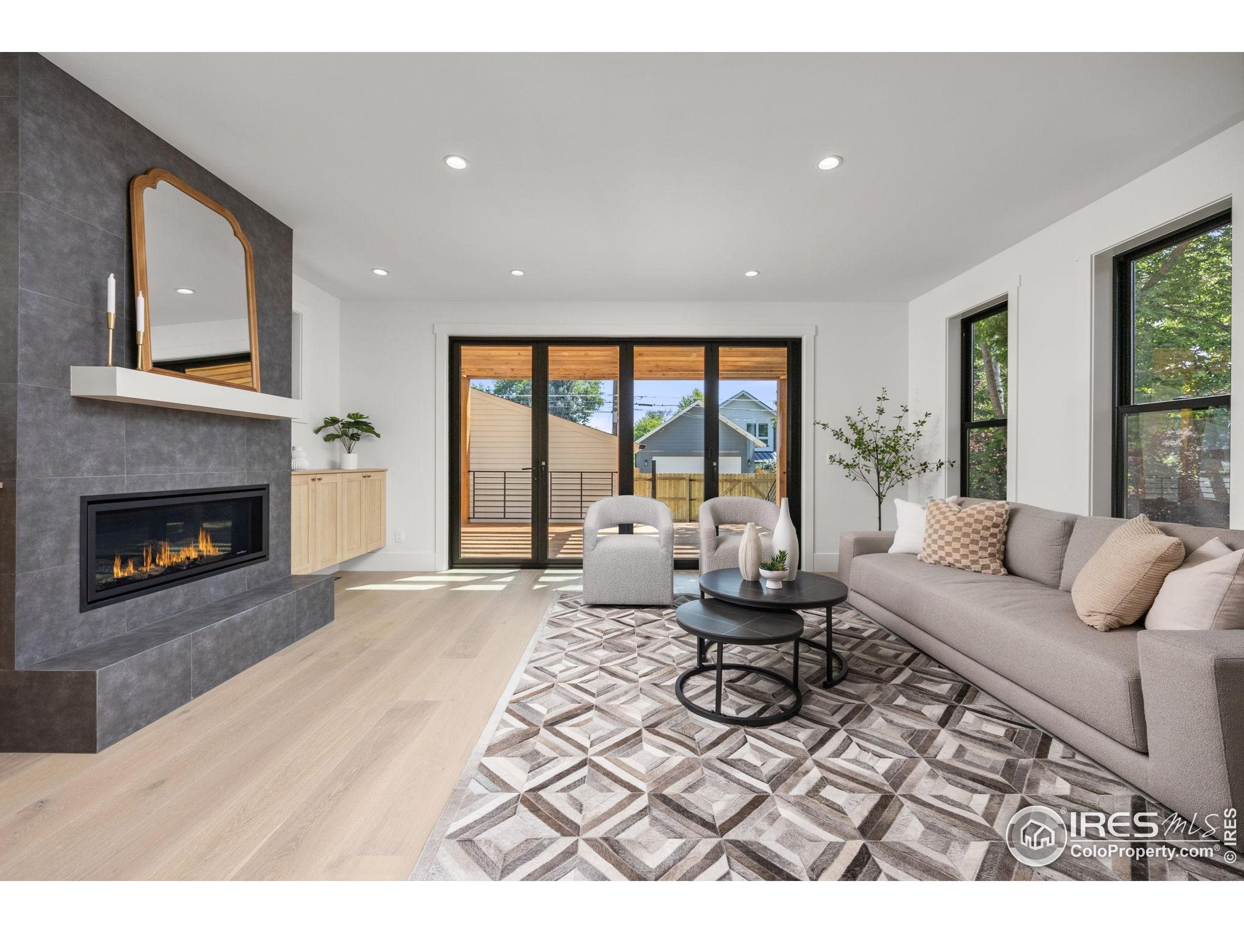 Louisville, Colorado, 80027, United States, 6 Bedrooms Bedrooms, ,4 BathroomsBathrooms,Residential,Active,1903214