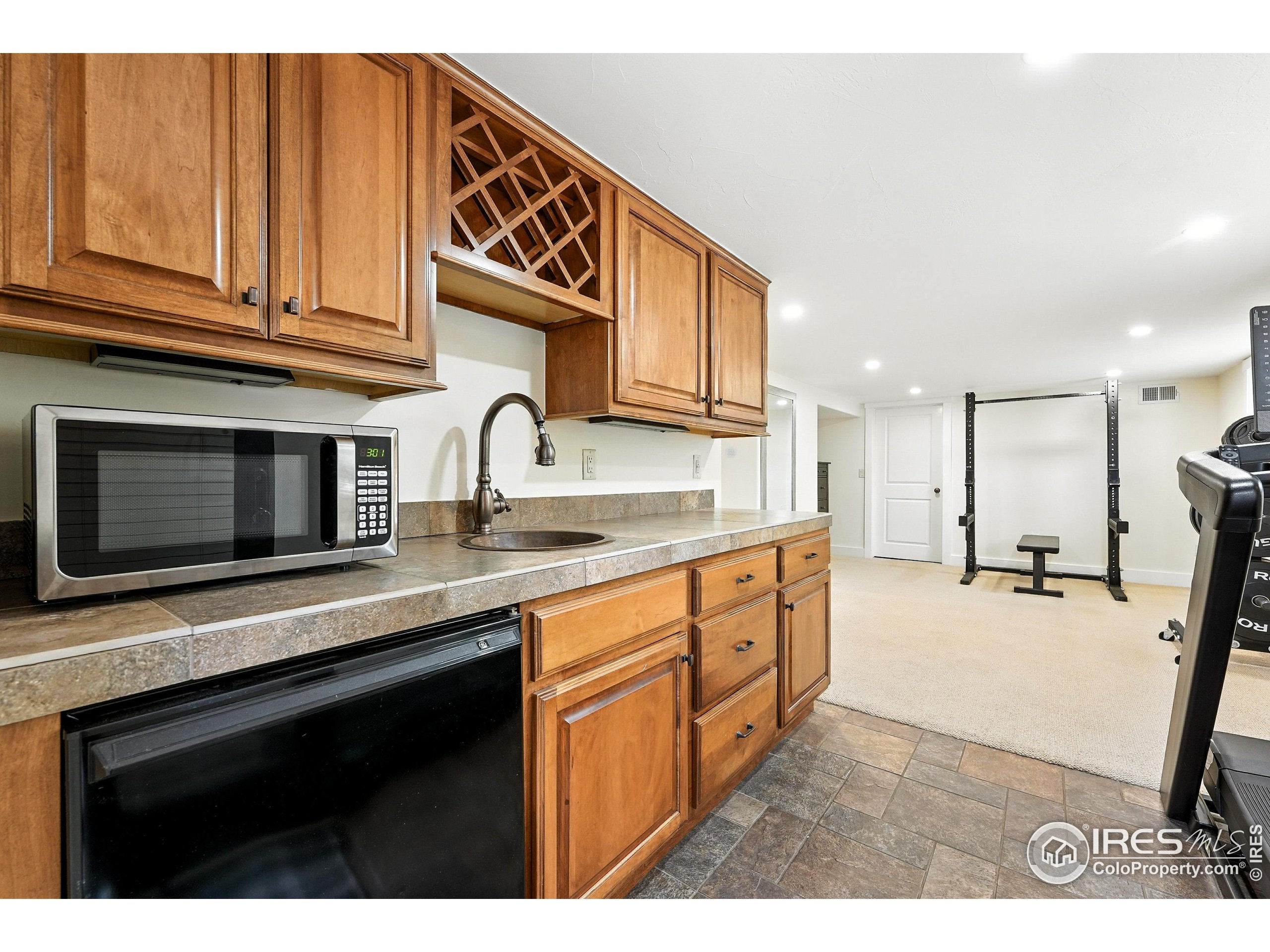 Boulder, Colorado, 80304, United States, 5 Bedrooms Bedrooms, ,4 BathroomsBathrooms,Residential,Active,1997632