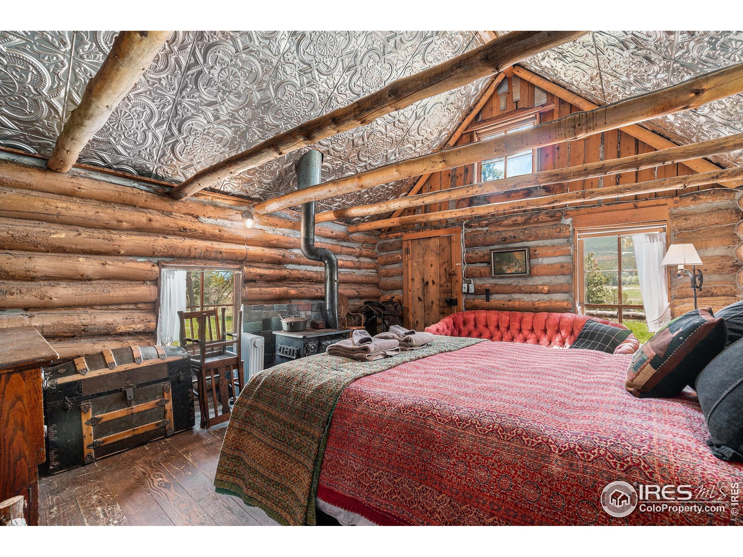 Estes Park, Colorado, 80517, United States, 4 Bedrooms Bedrooms, ,4 BathroomsBathrooms,Residential,Active,1849563