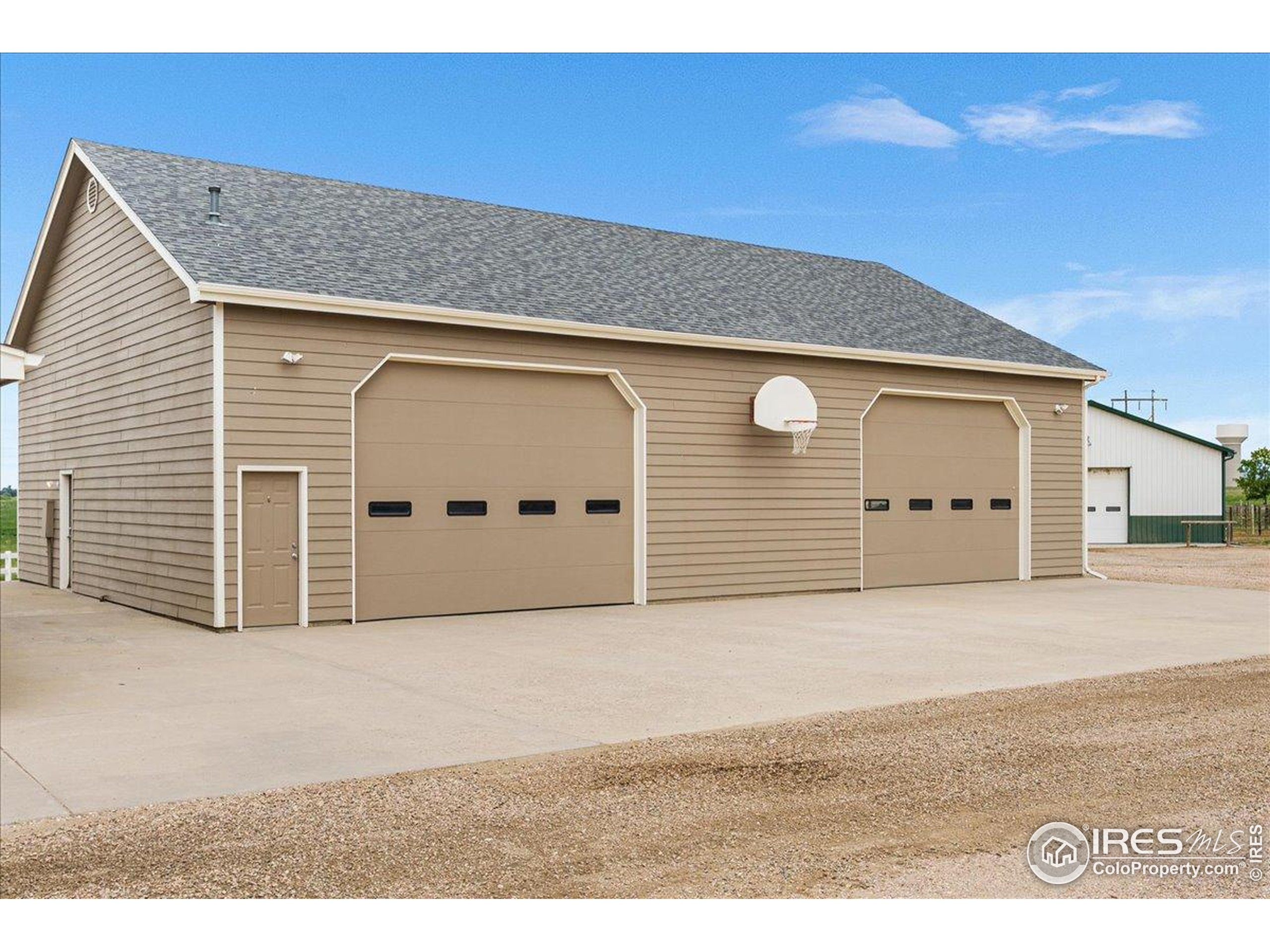 Loveland, Colorado, 80538, United States, 7 Bedrooms Bedrooms, ,5 BathroomsBathrooms,Residential,Active,1952273