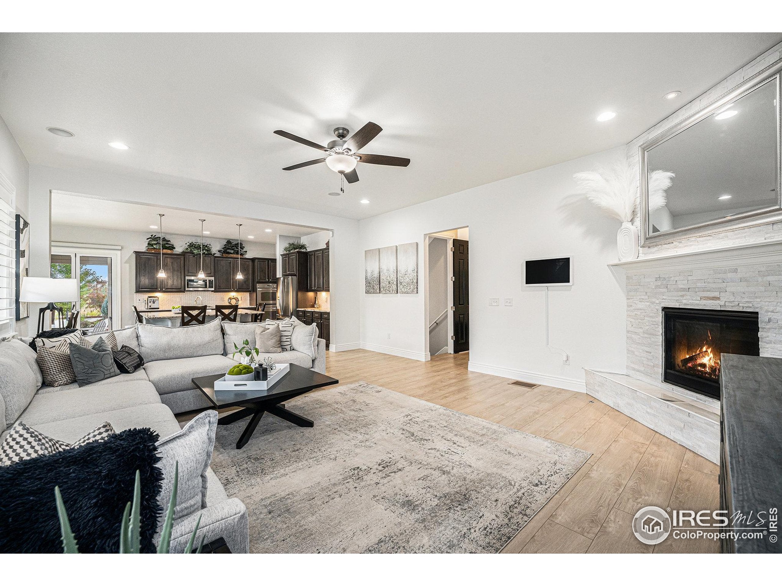 Arvada, Colorado, 80403, United States, 4 Bedrooms Bedrooms, ,5 BathroomsBathrooms,Residential,Active,1952032