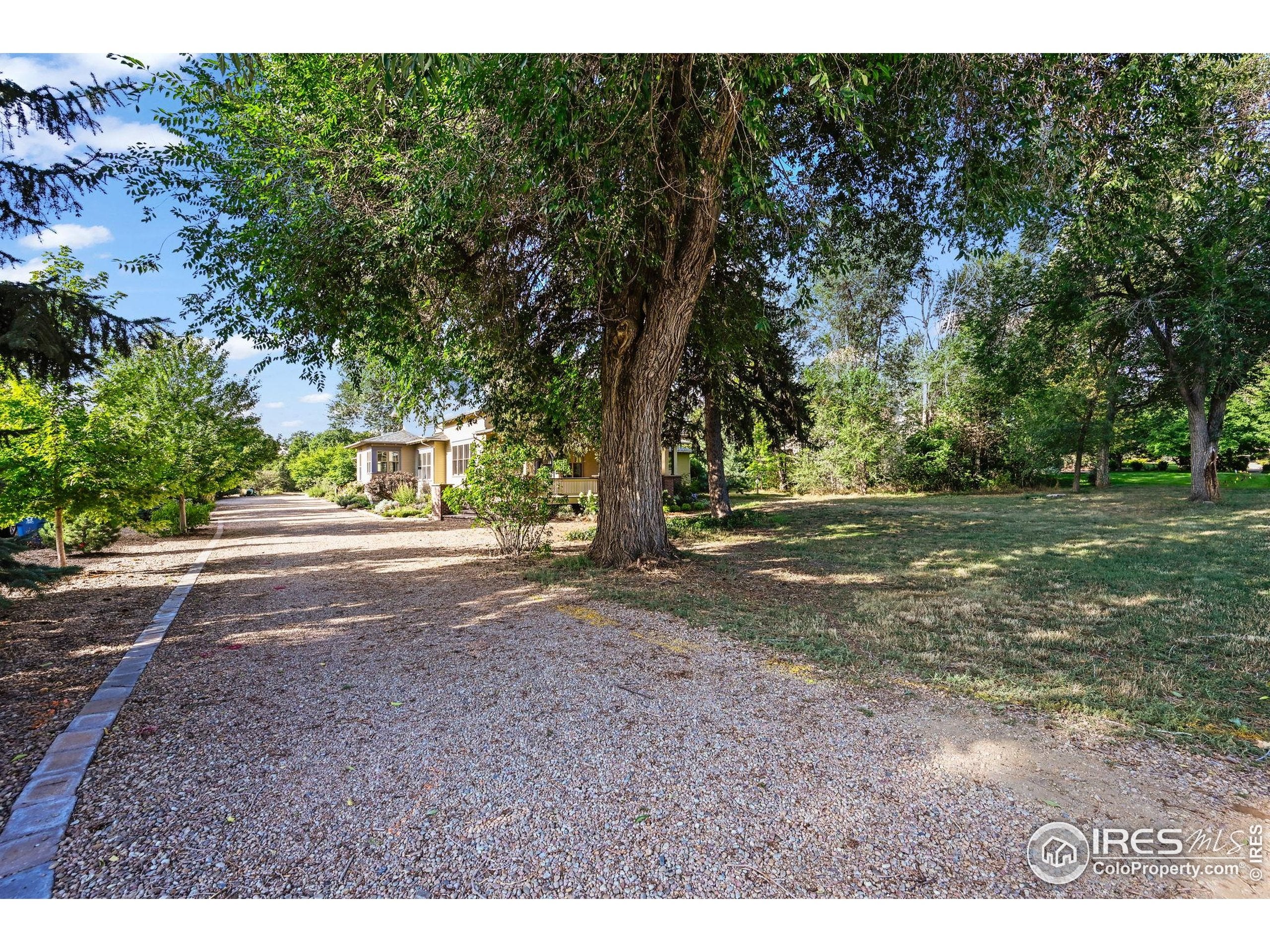 Louisville, Colorado, 80027, United States, 3 Bedrooms Bedrooms, ,3 BathroomsBathrooms,Residential,Pending,1997546