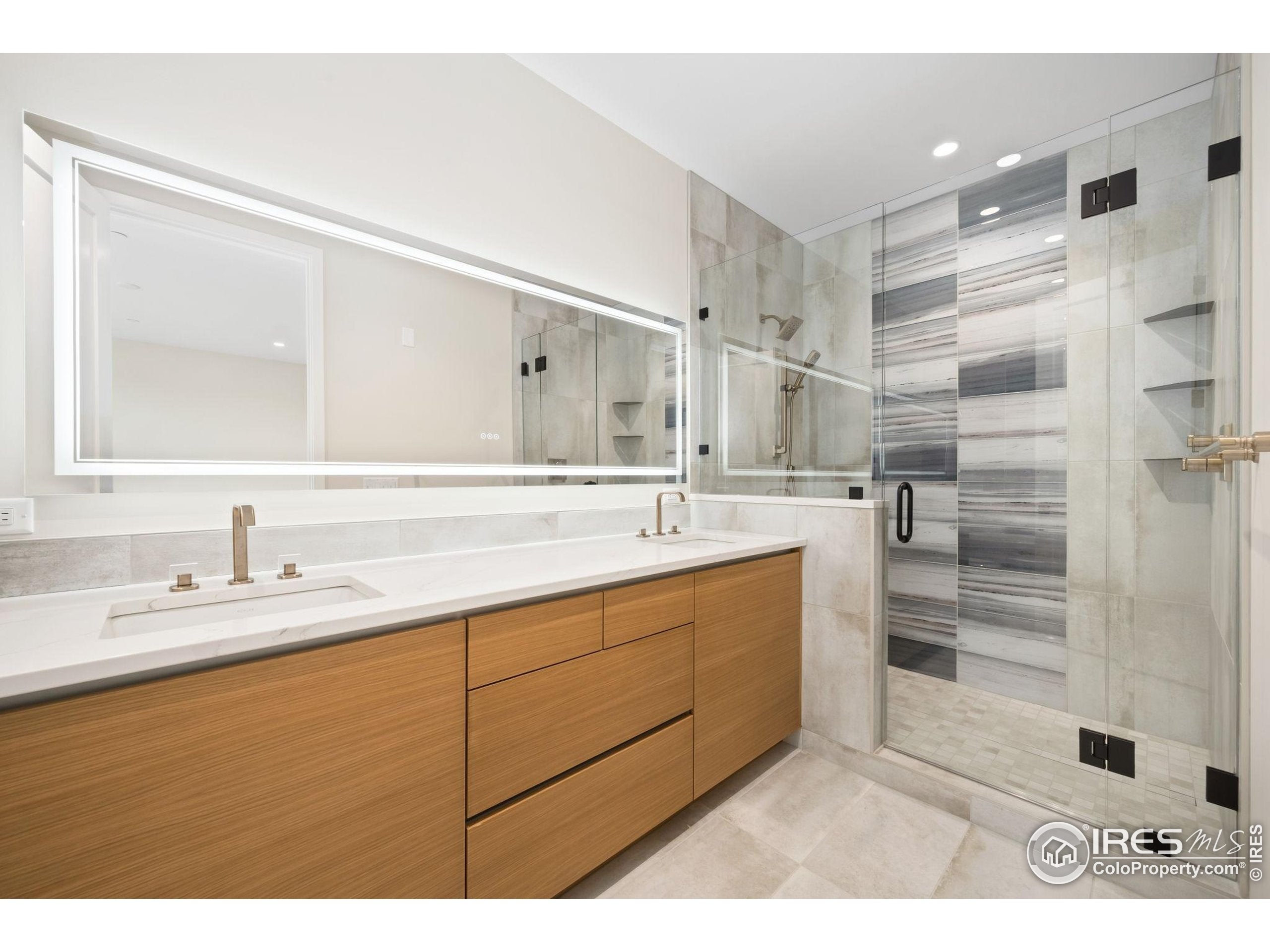 Loveland, Colorado, 80537, United States, 2 Bedrooms Bedrooms, ,3 BathroomsBathrooms,Residential,Active,1884717