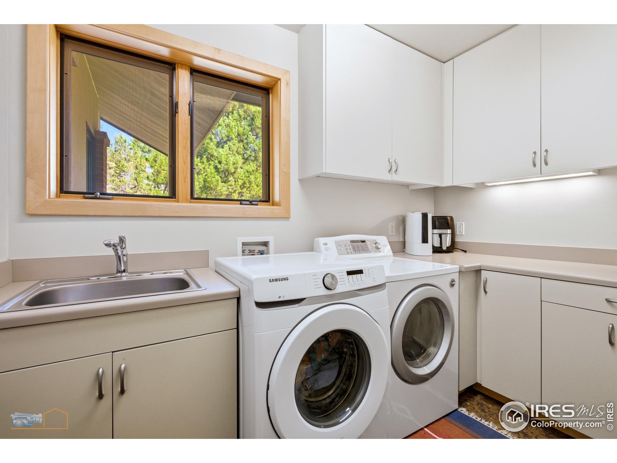 Boulder, Colorado, 80304, United States, 3 Bedrooms Bedrooms, ,4 BathroomsBathrooms,Residential,Active,1997559