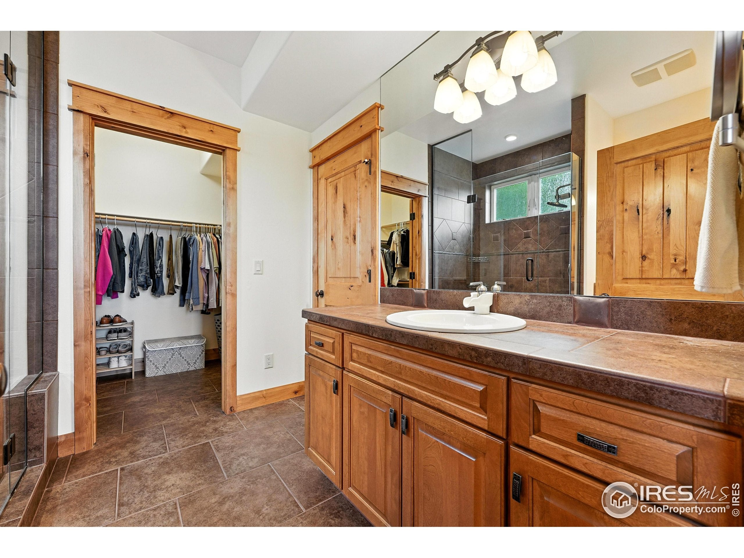 Boulder, Colorado, 80304, United States, 5 Bedrooms Bedrooms, ,4 BathroomsBathrooms,Residential,Active,1997632