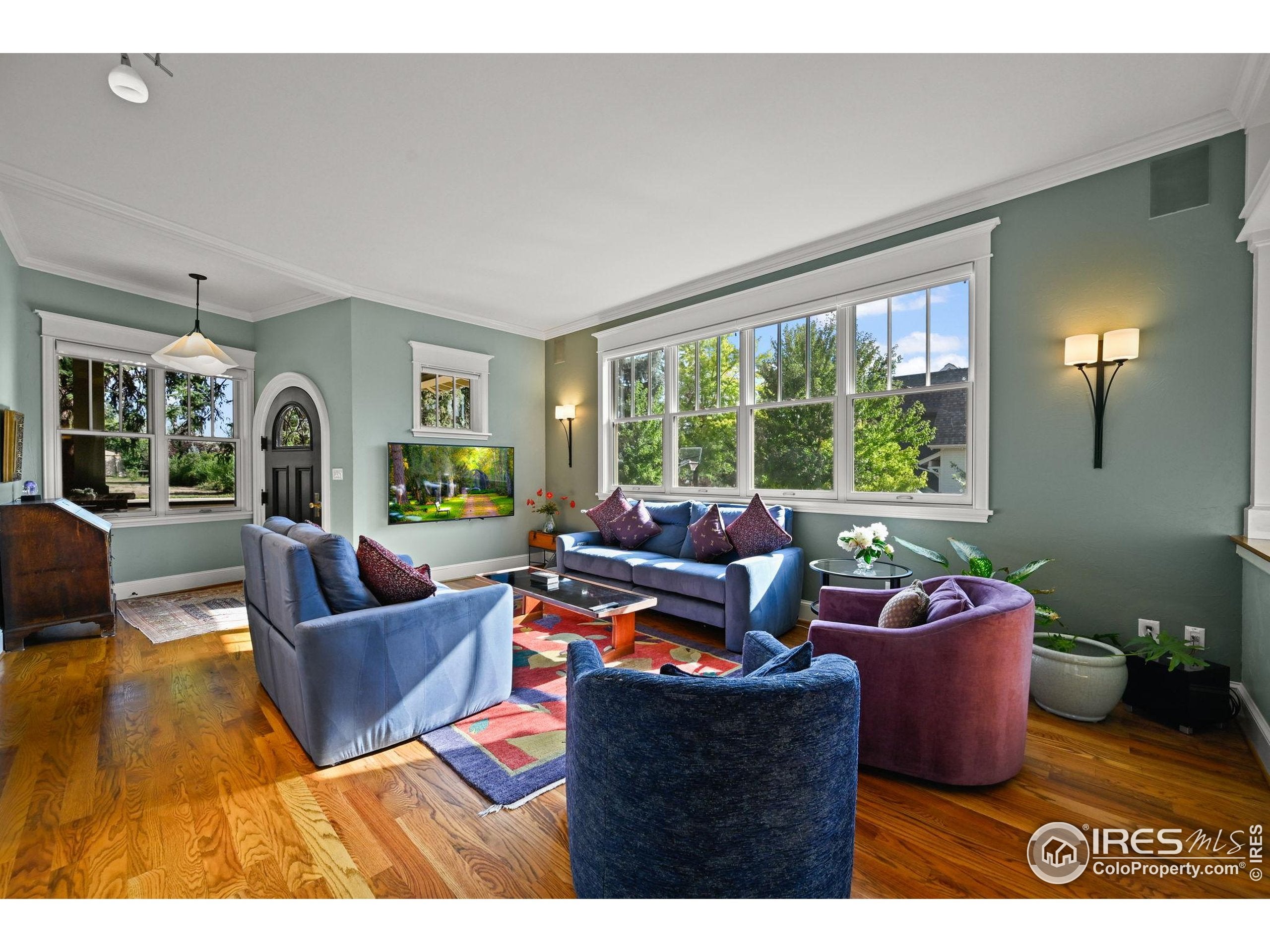 Louisville, Colorado, 80027, United States, 3 Bedrooms Bedrooms, ,3 BathroomsBathrooms,Residential,Pending,1997546