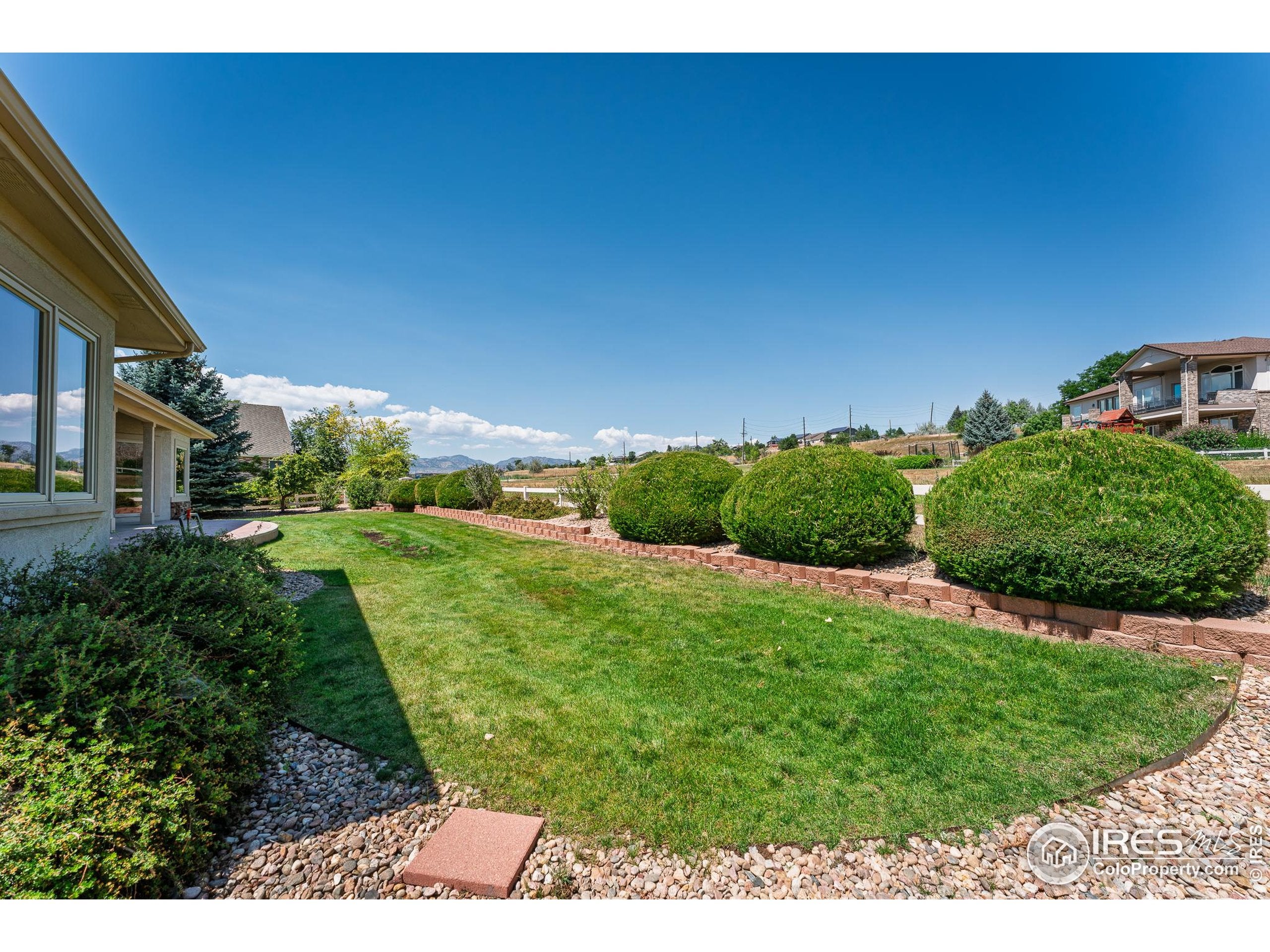 Arvada, Colorado, 80005, United States, 4 Bedrooms Bedrooms, ,4 BathroomsBathrooms,Residential,Active,1922299