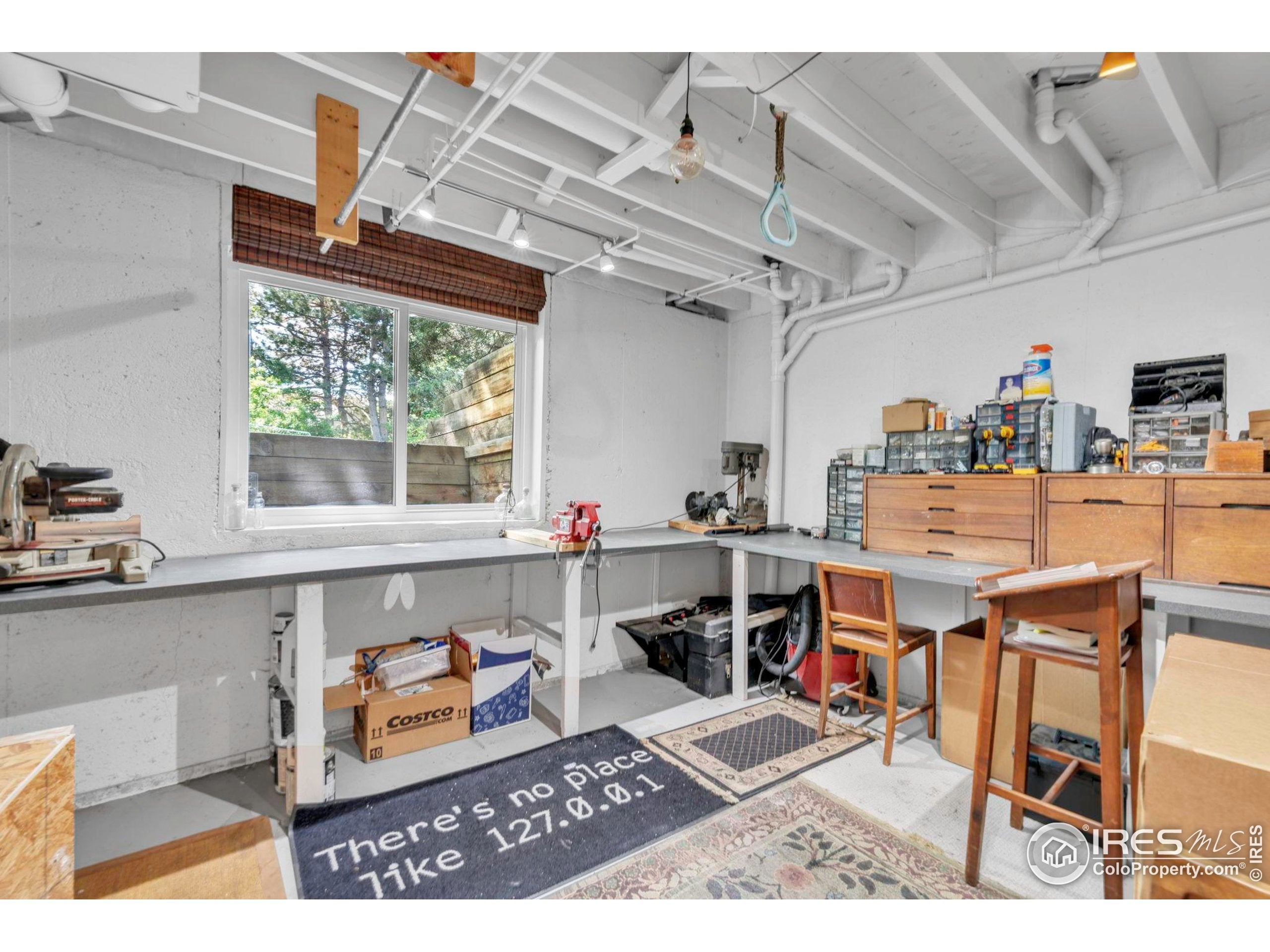 Louisville, Colorado, 80027, United States, 4 Bedrooms Bedrooms, ,4 BathroomsBathrooms,Residential,Active,1821969