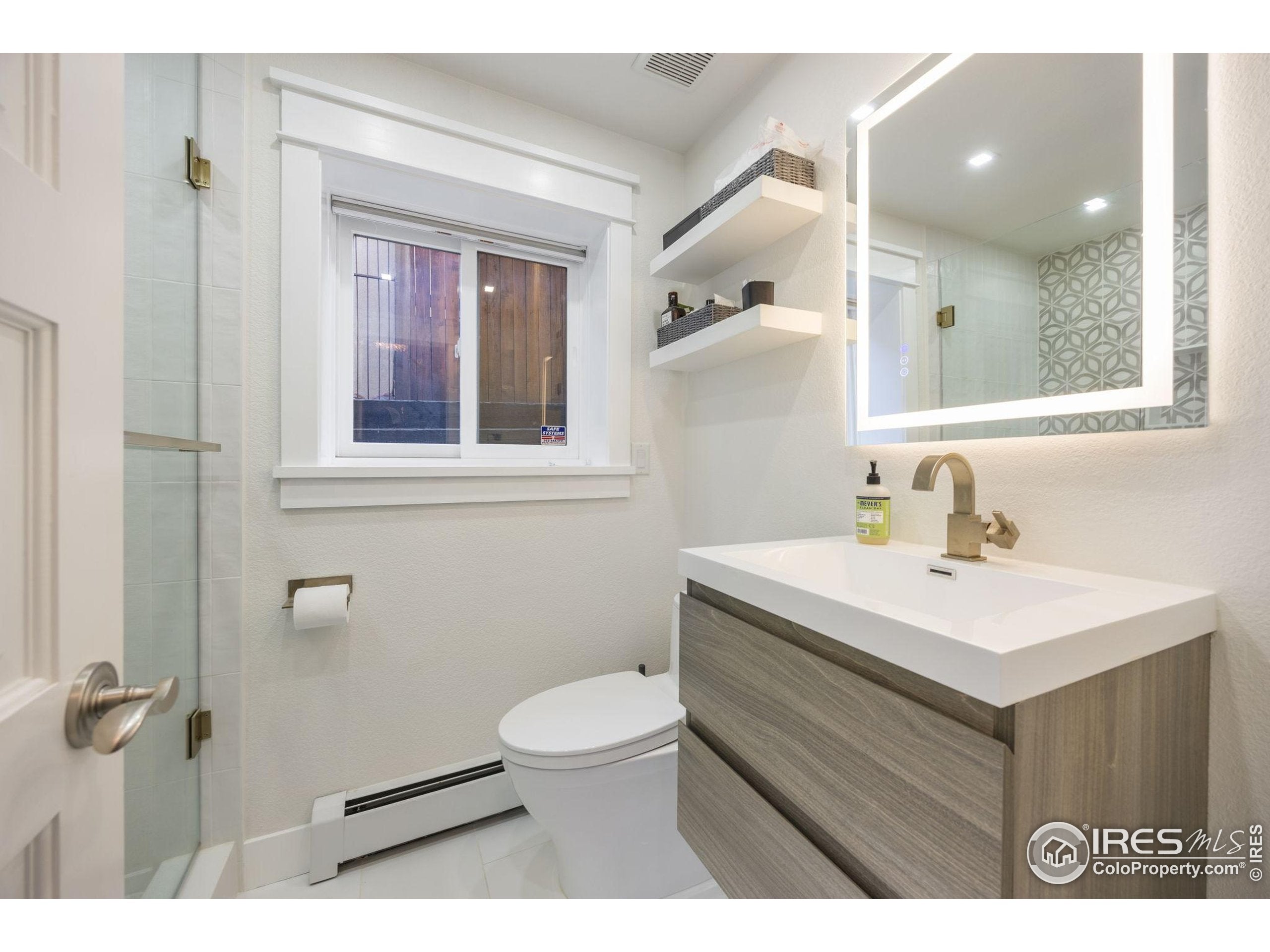 Boulder, Colorado, 80302, United States, 4 Bedrooms Bedrooms, ,4 BathroomsBathrooms,Residential,Active,2011850